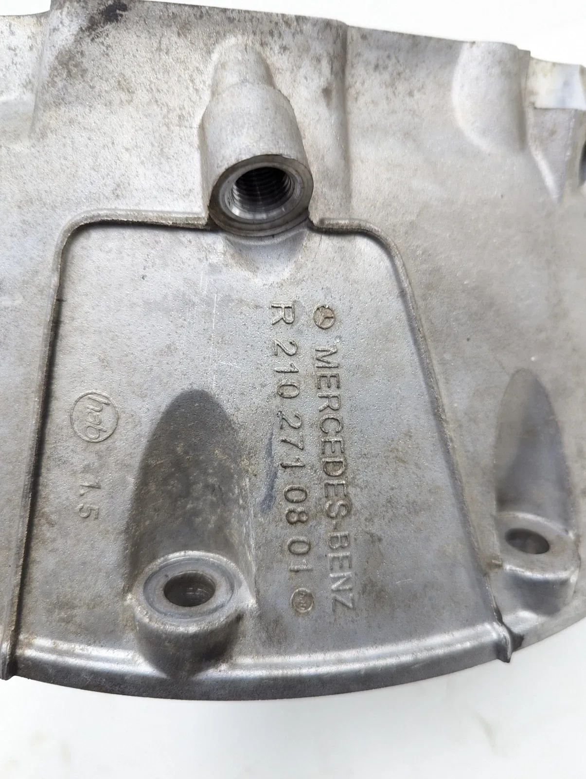 2000-2003 Mercedes S430 Transmission Bell Housing 2102710801 OEM image 2