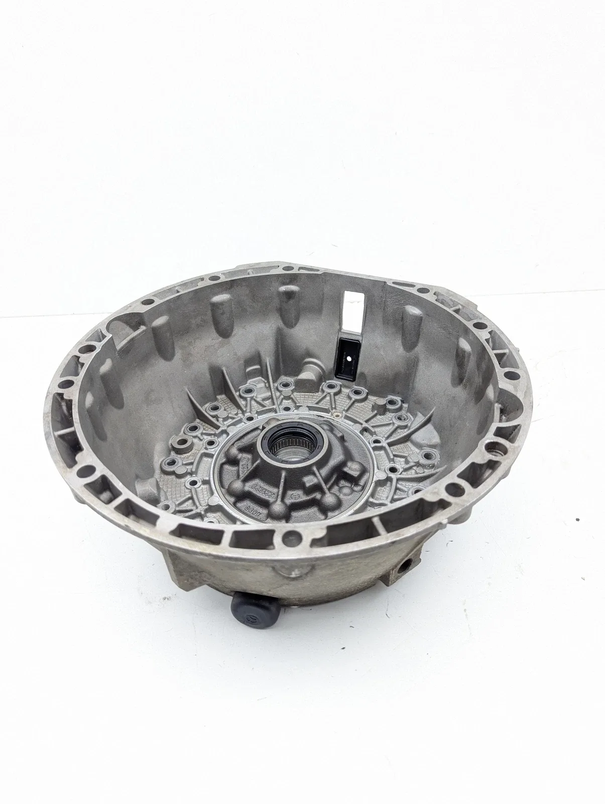 2000-2004 Mercedes E500 Transmission Bell Housing 2102710801 OEM image 3