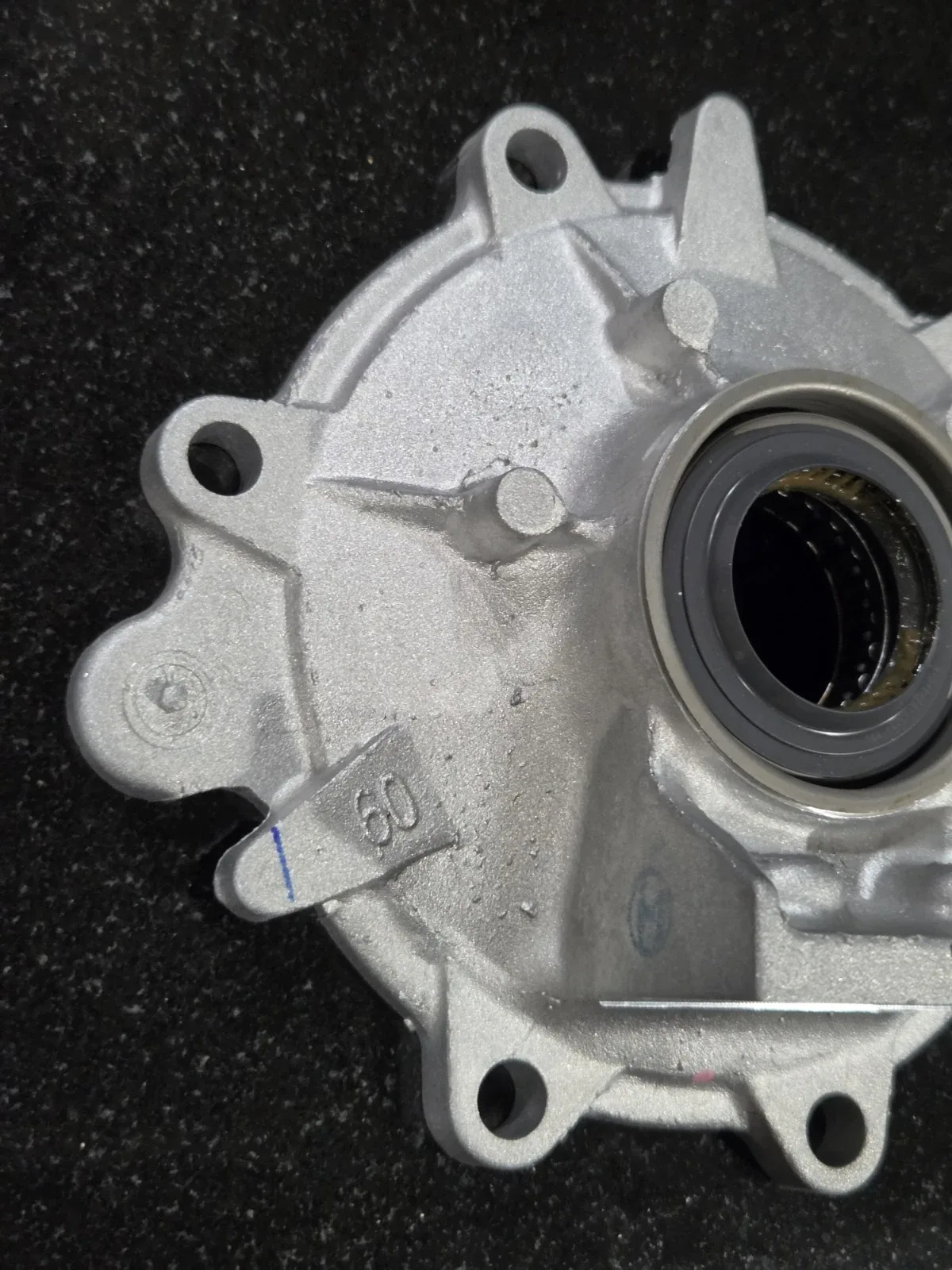 20-24 Cadillac CT4 CT5 2.0T 2.7T Transmission Extension Housing OEM 24271507 image 3