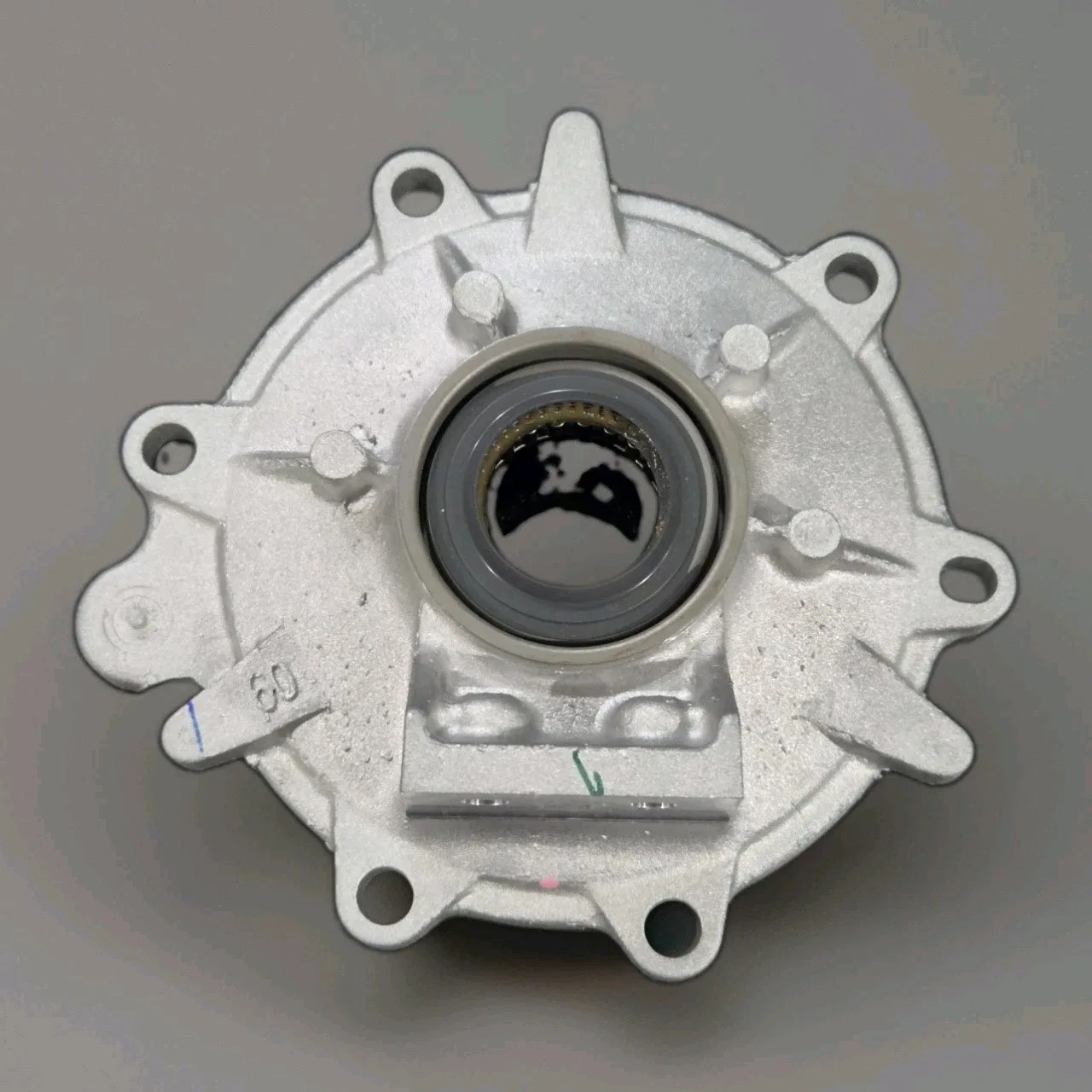 20-24 Cadillac CT4 CT5 2.0T 2.7T Transmission Extension Housing OEM 24271507