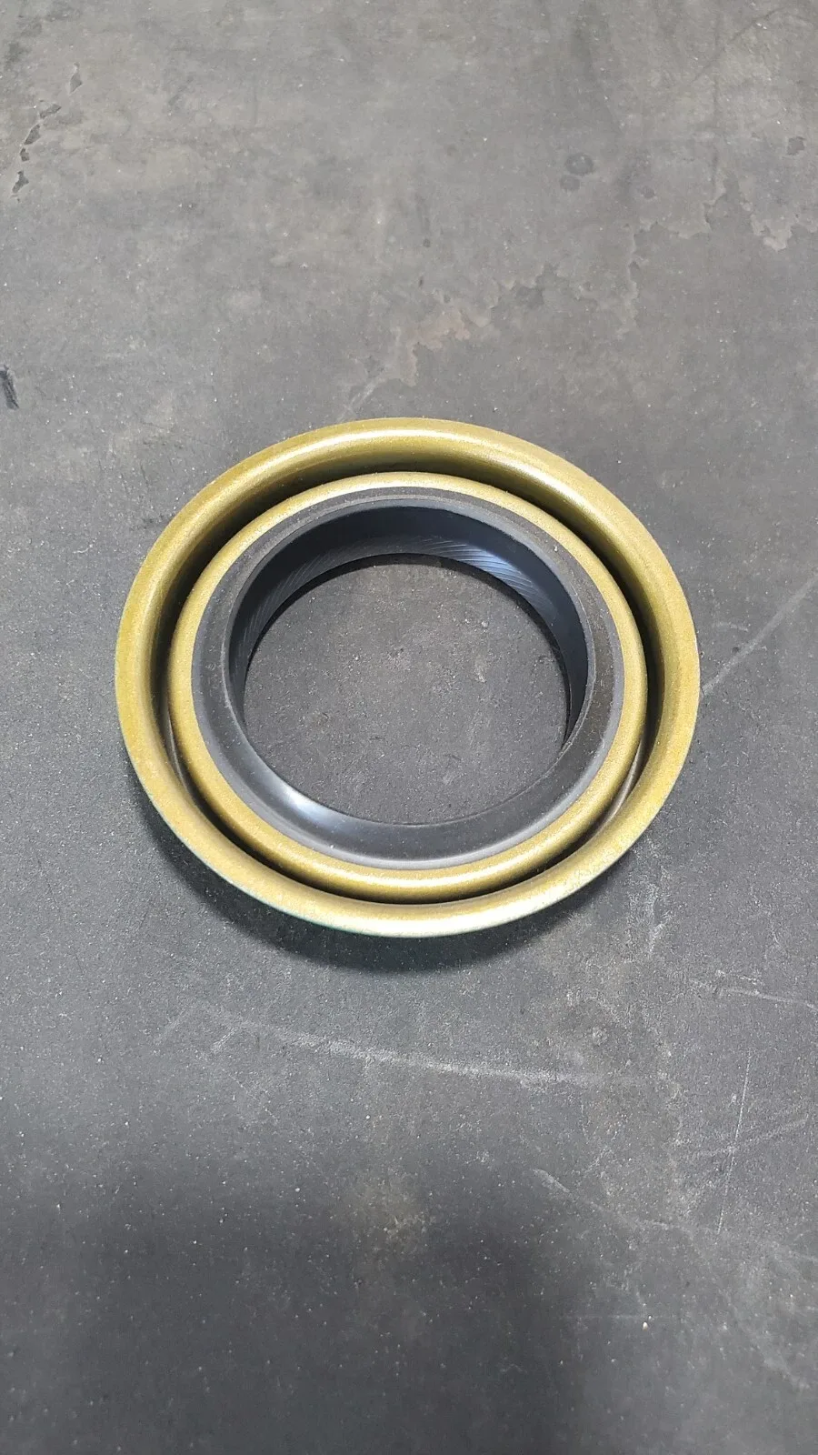 NP208C NP 208 GM Extension Housing Tail Shaft Rear Oil Seal