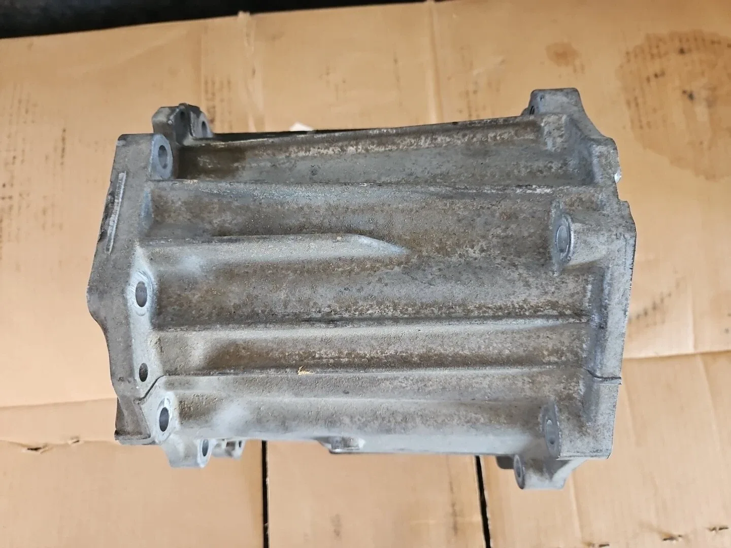 04-08 Infiniti G35 FX 35 FX45 AWD AT Transmission Rear Tail Adapter 31330-90X02 image 3