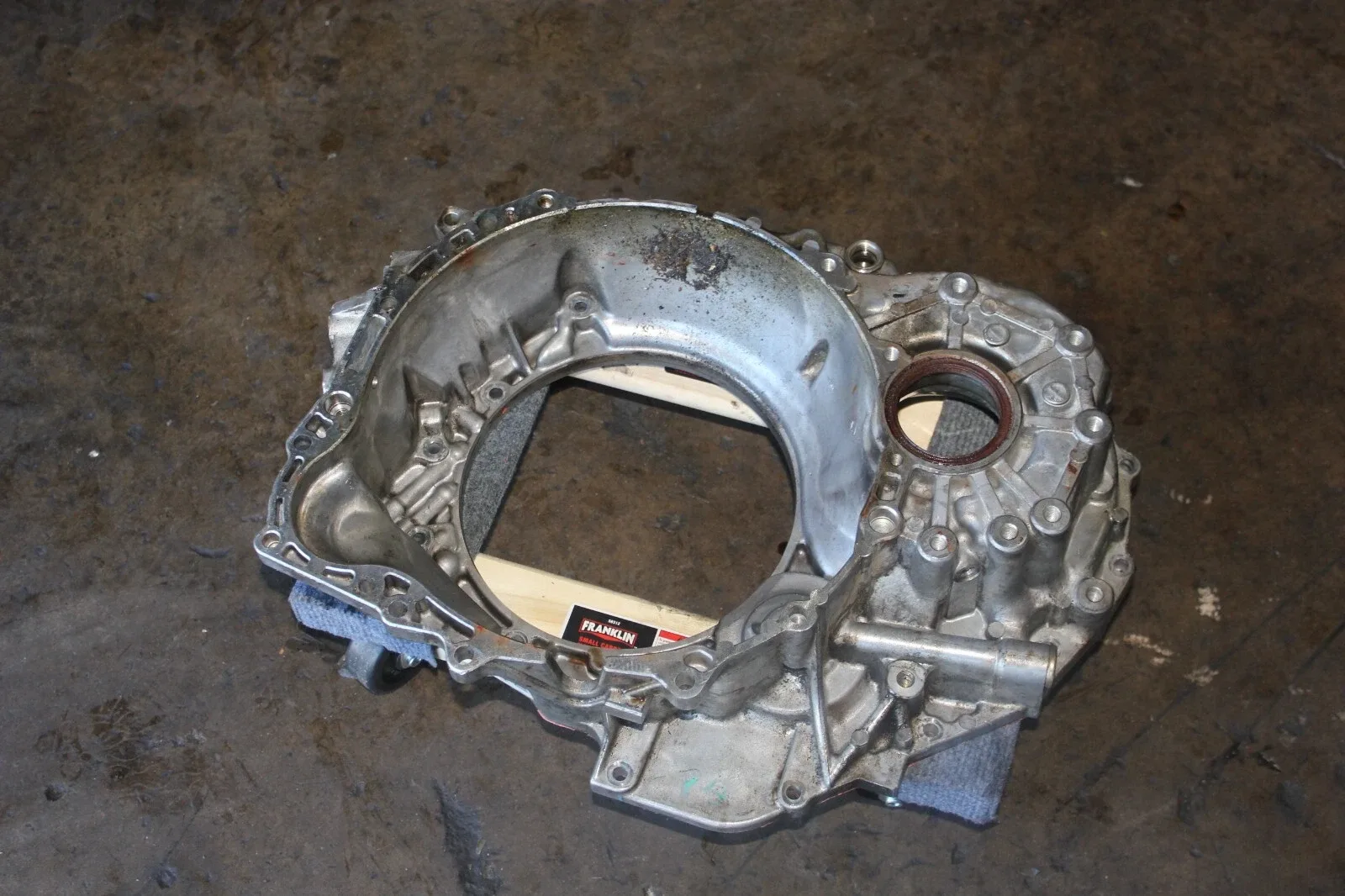 OEM TRANSMISSION HOUSING CASE ADAPTOR BRACKET FOR VOLVO S60 S80 V70 2001-2009 image 3