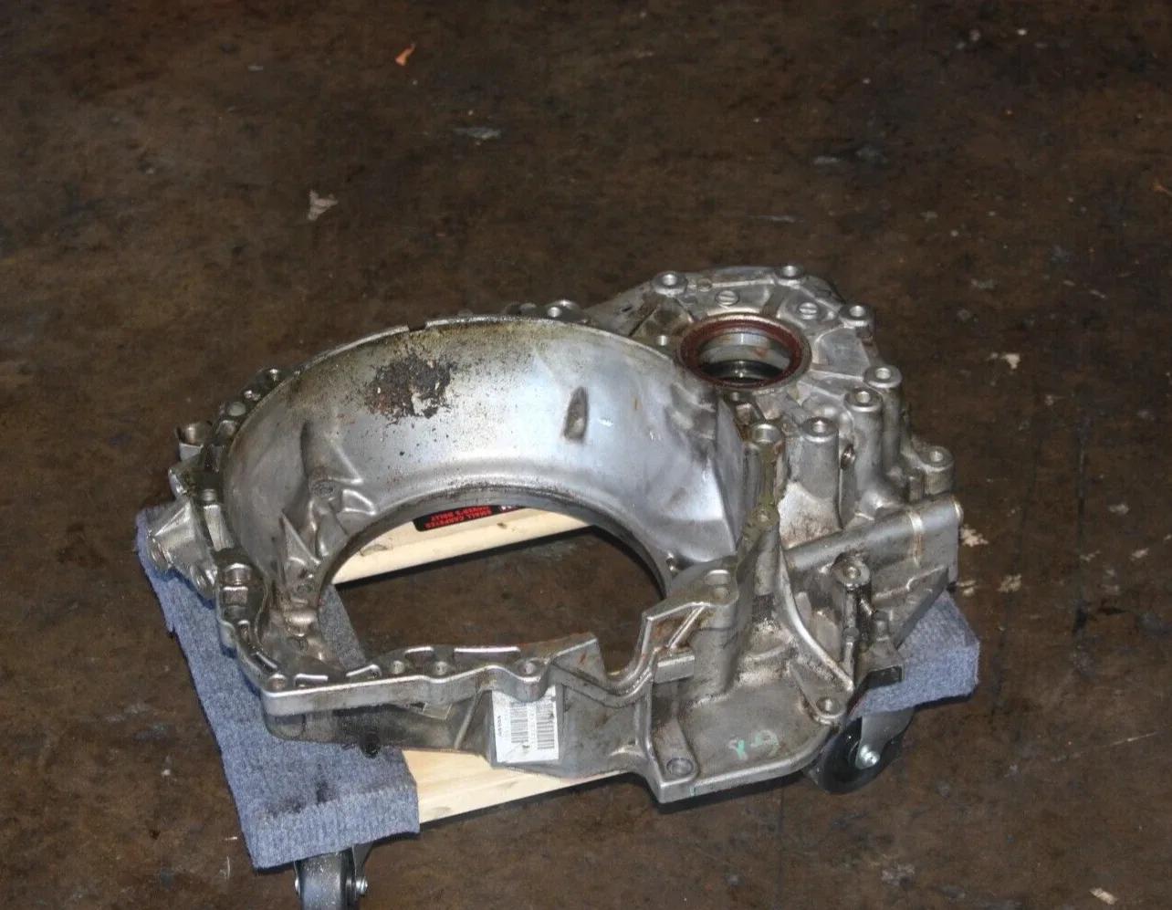 OEM TRANSMISSION HOUSING CASE ADAPTOR BRACKET FOR VOLVO S60 S80 V70 2001-2009