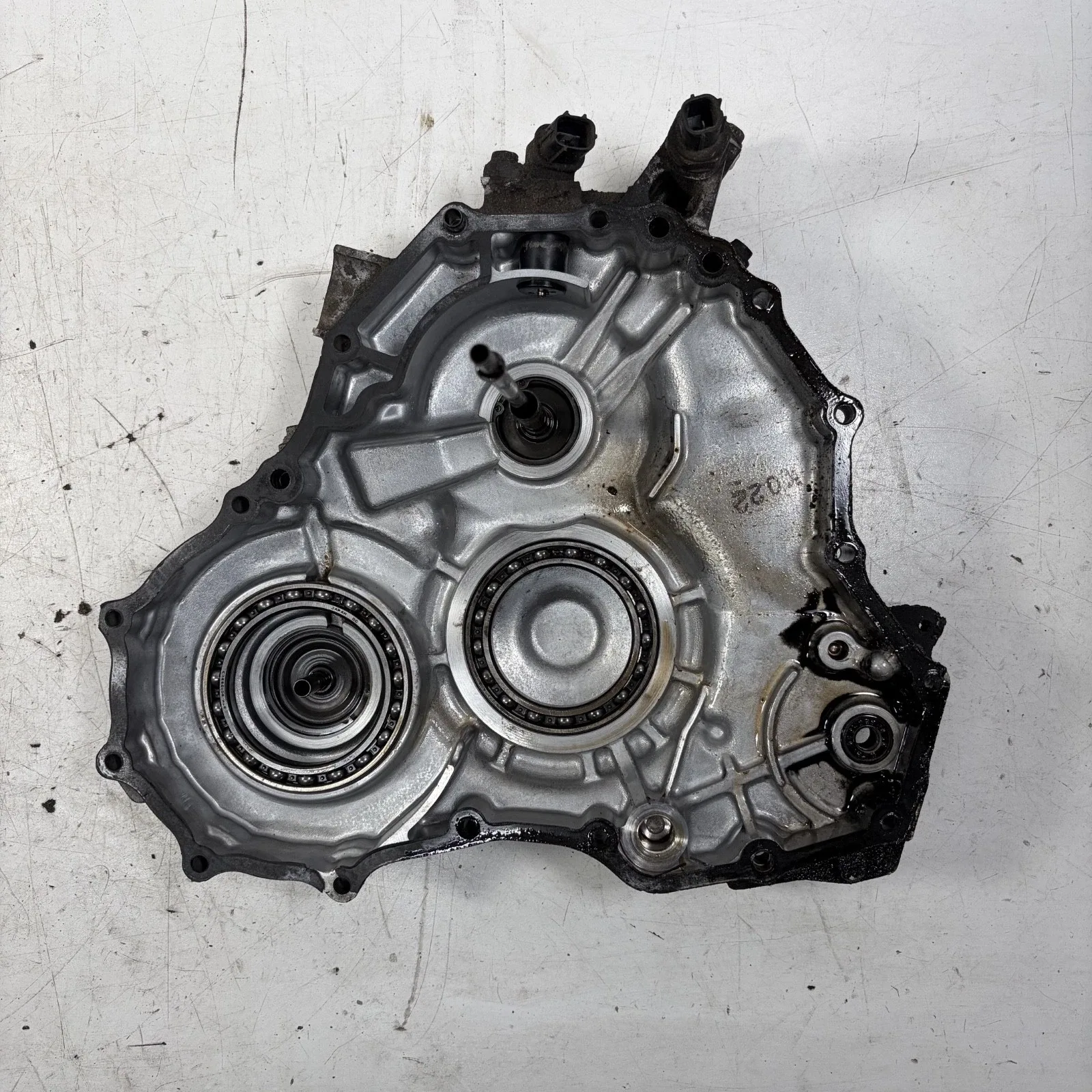 00-02 Honda Accord V6 AT Transmission Left Side Cover 21240-P7T-000 OEM image 4
