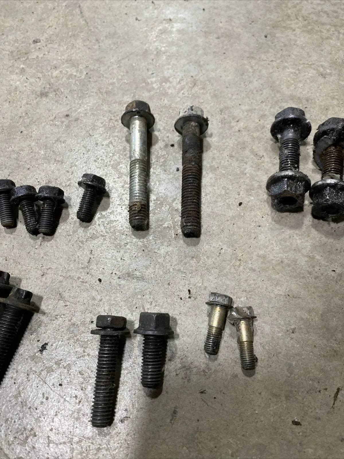 Jeep Cherokee XJ 87-01 AW4 Auto Trans Bell Housing to Engine MountingBolts (GC93 image 3