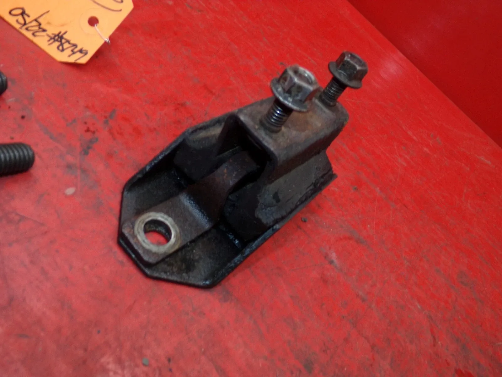 87-93 FORD MUSTANG LX GT 5.0 TRANSMISSION TAIL HOUSING REAR MOUNT BRACKET OEM image 4