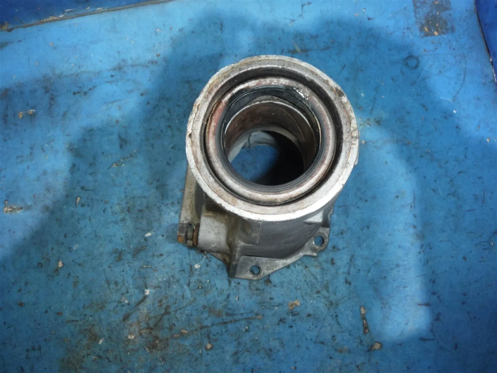 Th400; 400 turbo GM transmission 2wd long tail housing 8623734 image 3