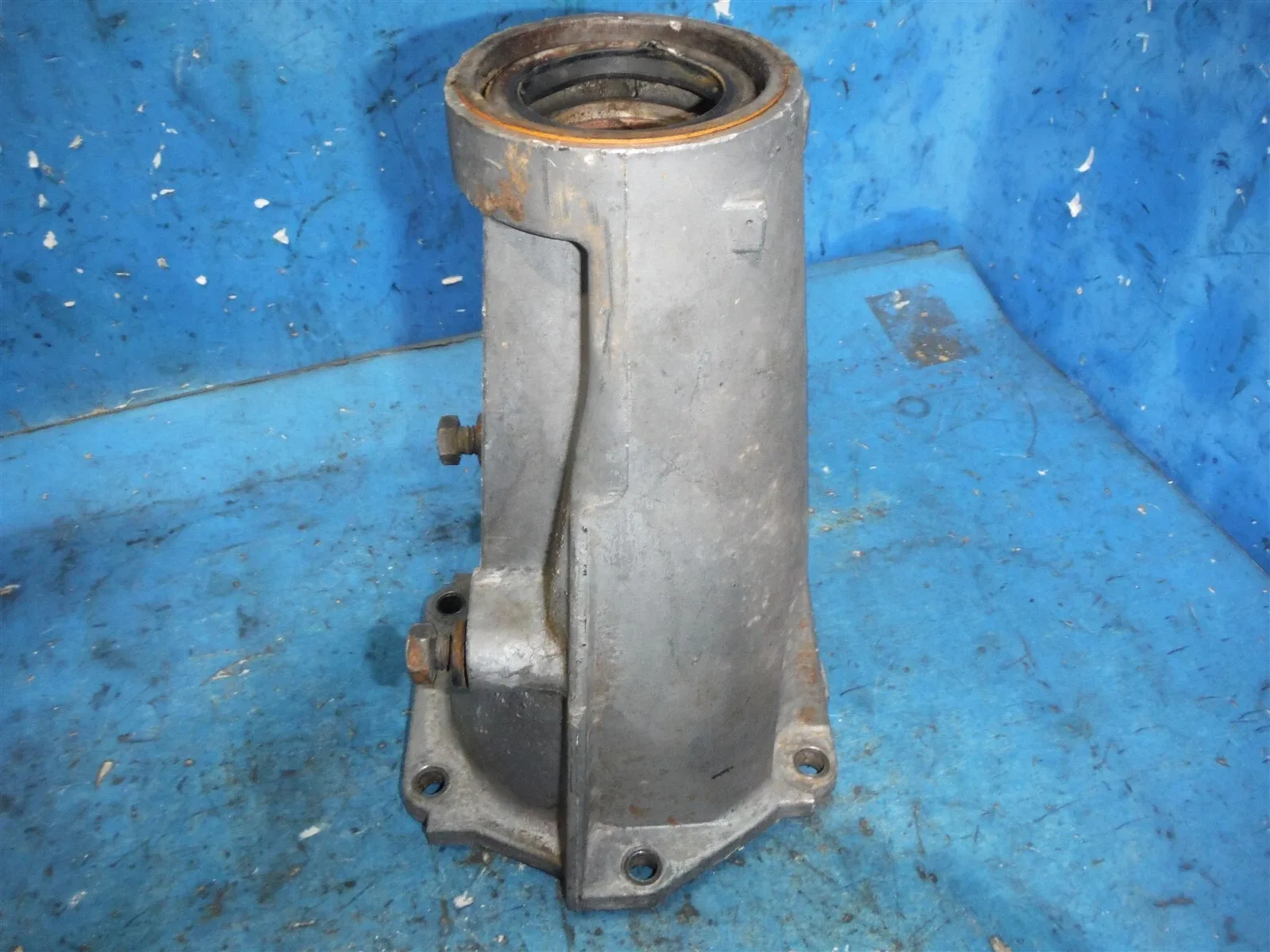 Th400; 400 turbo GM transmission 2wd long tail housing 8623734 image 4