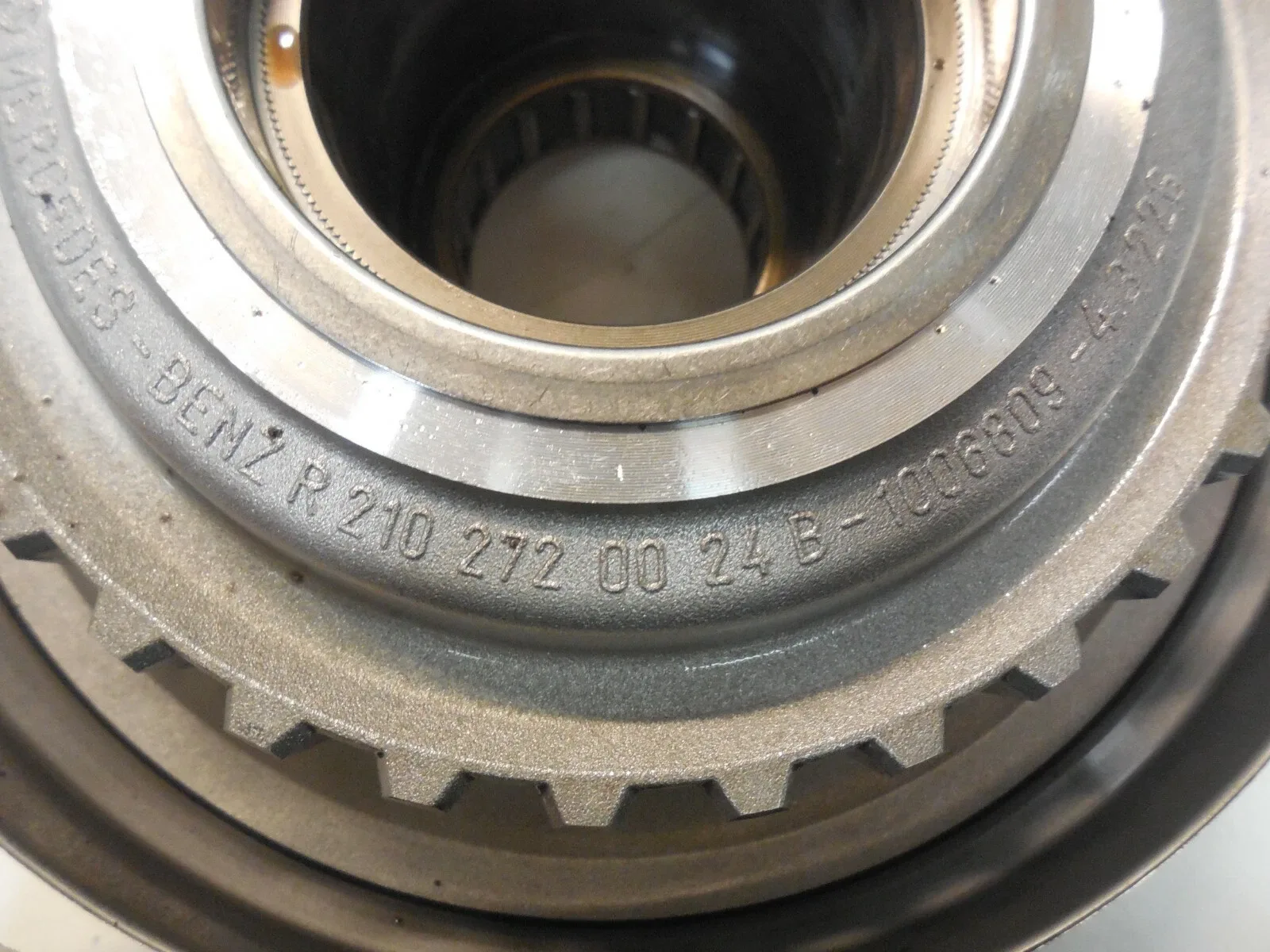 98-01 Mercedes CLK320 CLK430 E320 722.6 Transmission Clutch Housing 2102720024 image 4