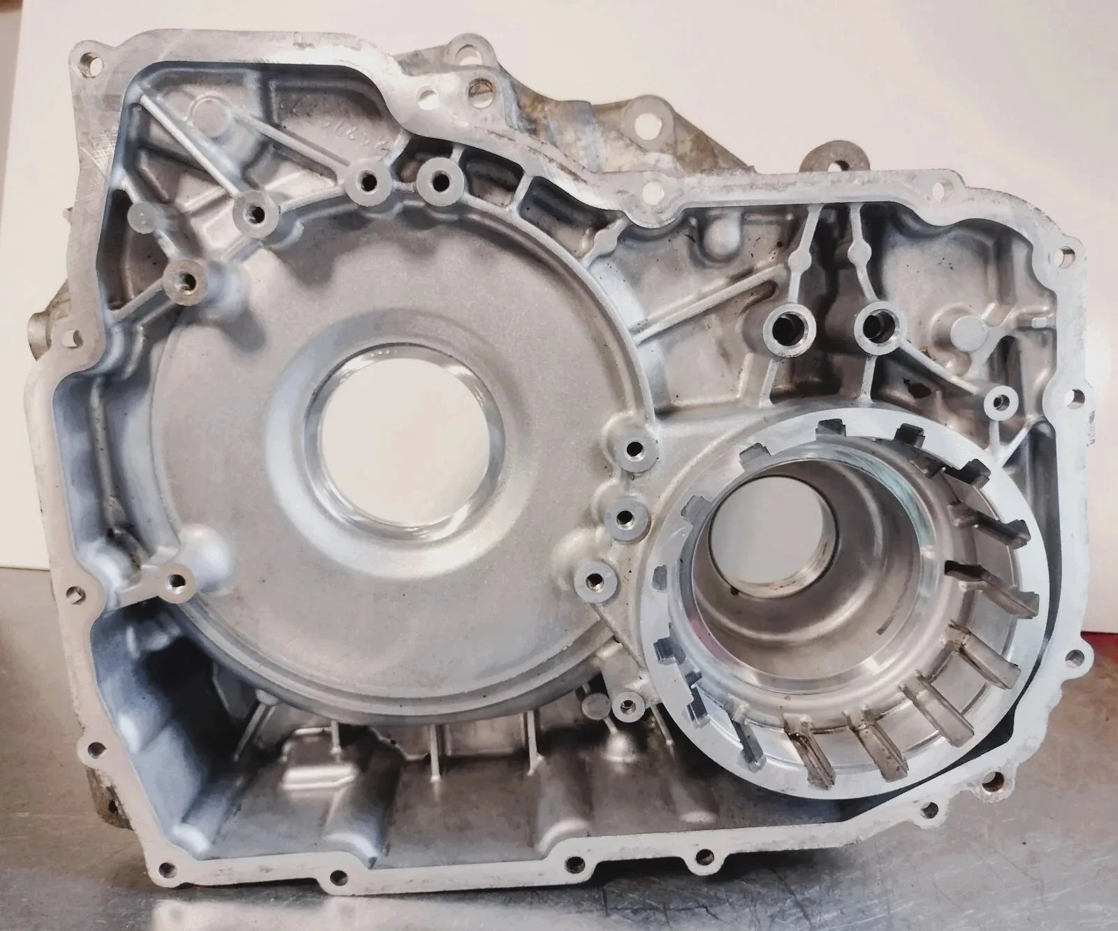 2016-2021 Chevrolet Buick 1.4L 6T40 MNK Torque Converter Housing Cast 24276772 image 2