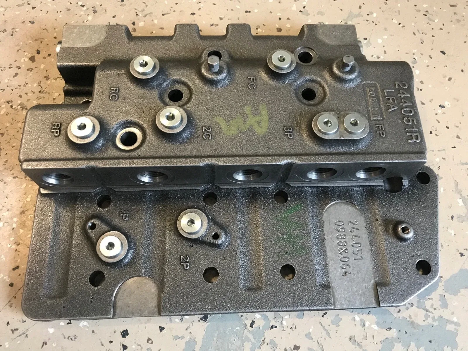 New Dana Spicer Off Highway Electric Control Valve Group Housing Cover 244051 image 4