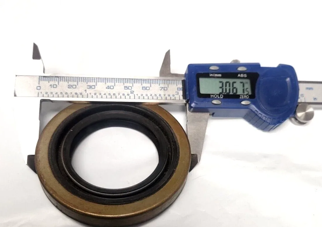 .For  NPG205 Transfer Case  Front Output Seal  1973-1993 image 4