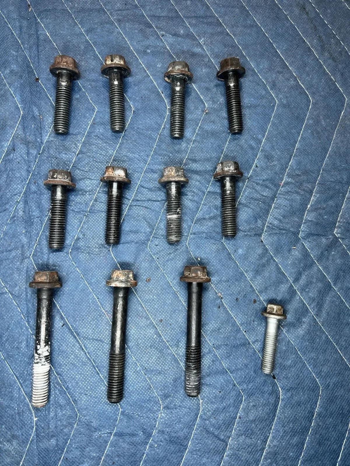 2008-2015 Volvo XC70 S80 Automatic Transmission Bell Housing Bolts OEM #4214E image 2