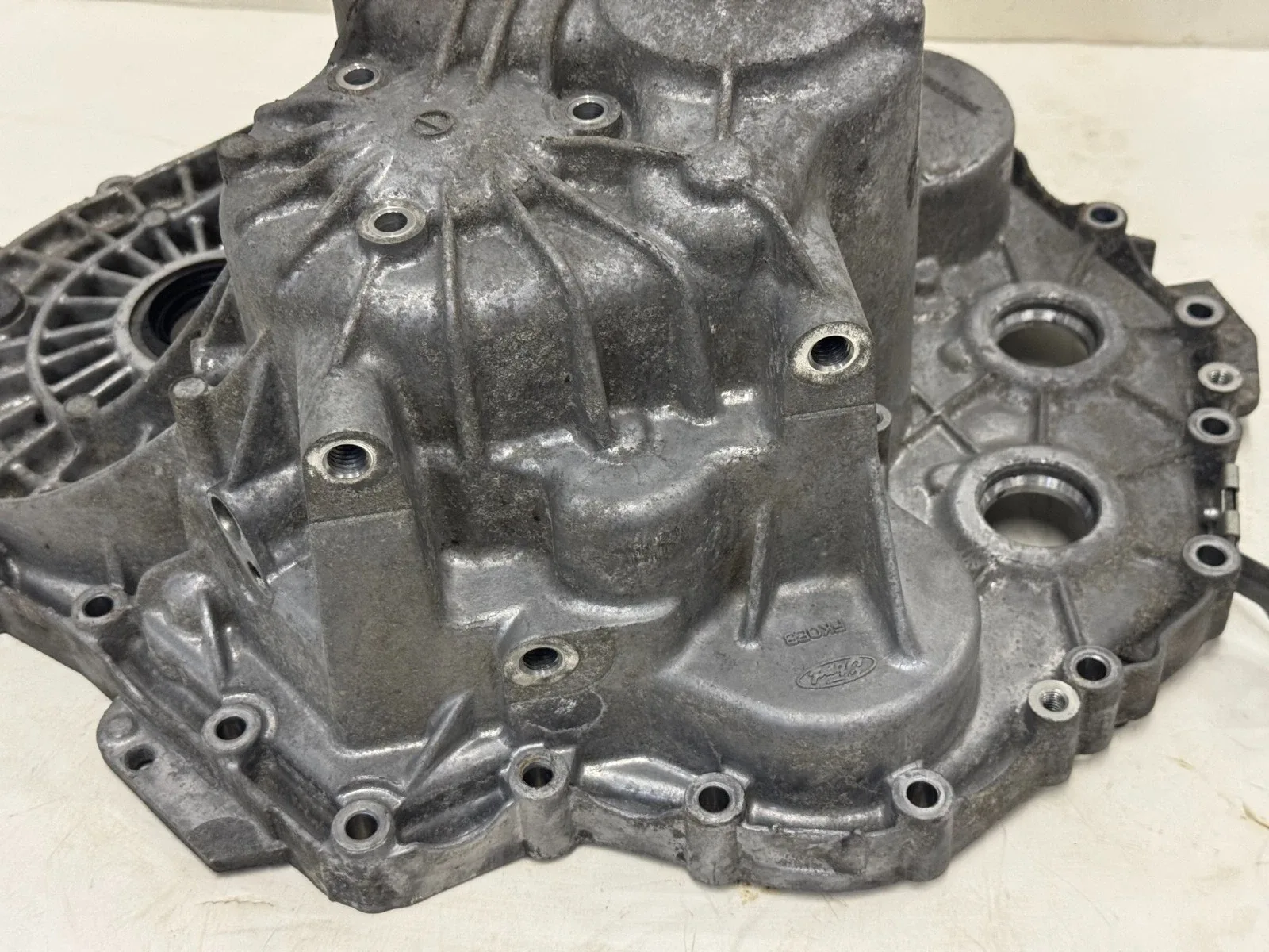 Ford Focus 2012-2014 Transmission Case Rear Half DPS6 OEM image 4