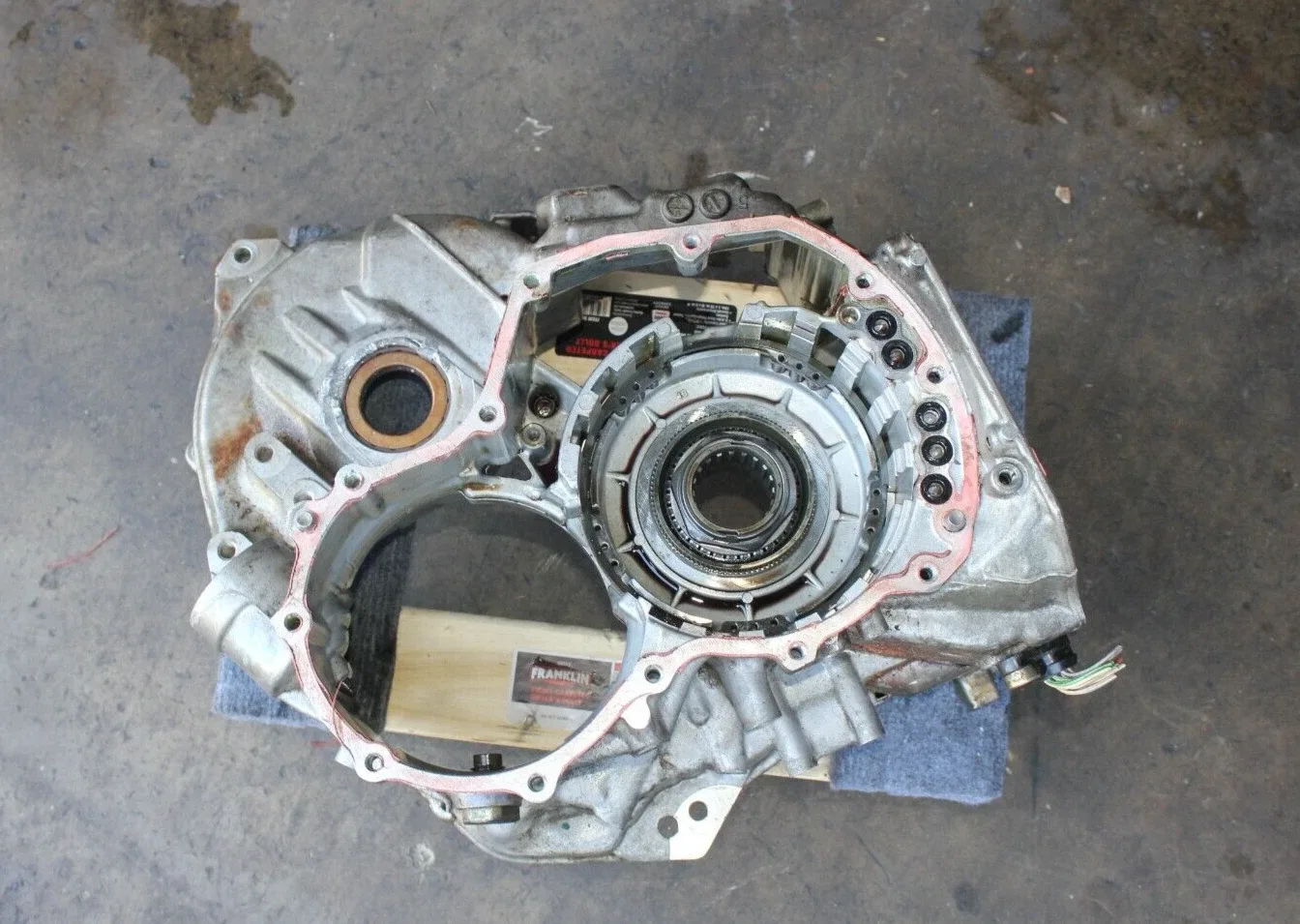 2003 Volvo XC70 Automatic Transmission Case OEM image 2