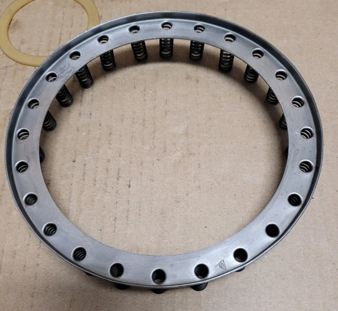 200-4R 200R4 GM  BOP CENTER SUPPORT ASSEMBLY & SNAP RING image 2