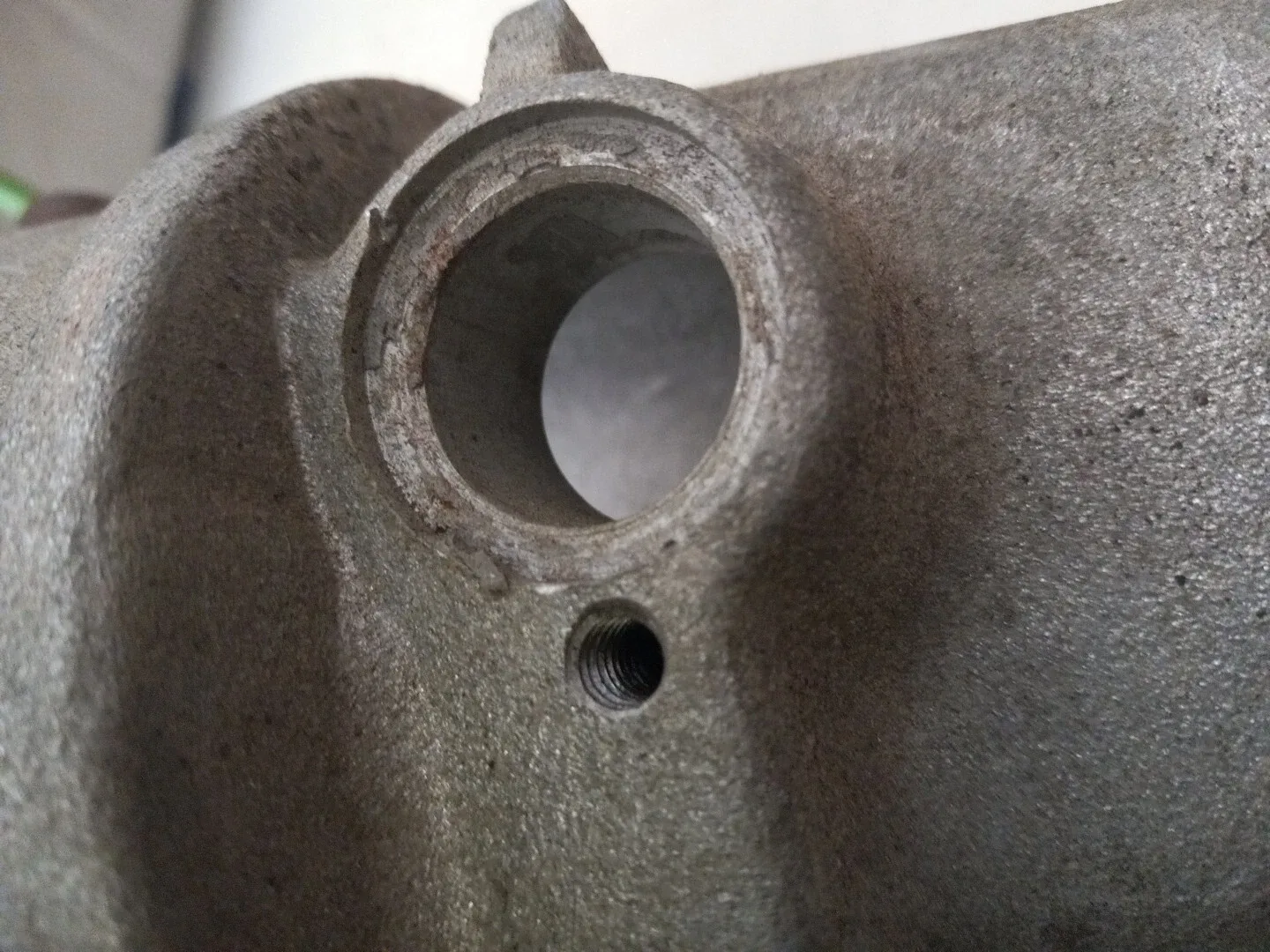 USED 1970 UP C-4 EXTENSION HOUSING image 3