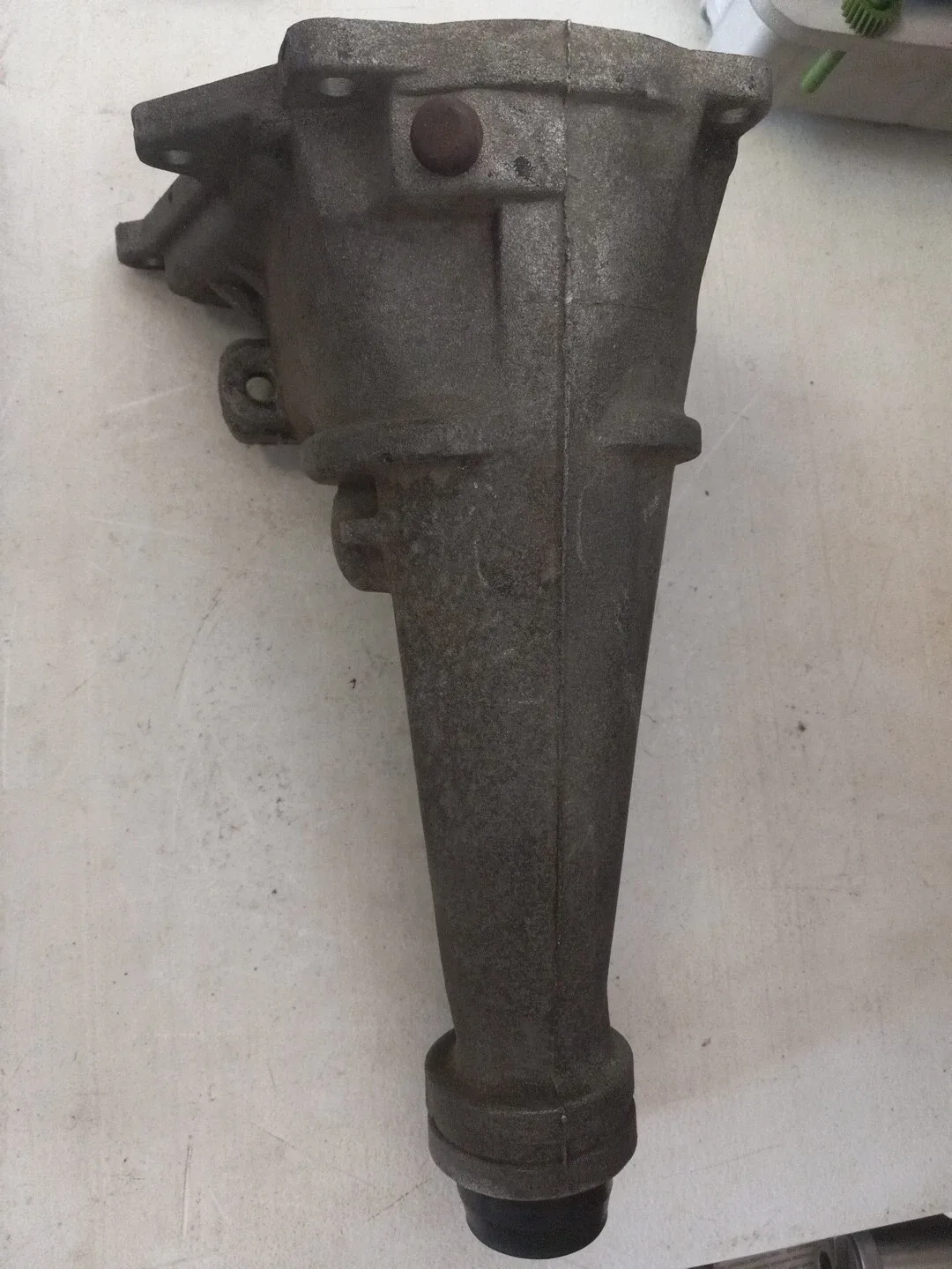 USED 1970 UP C-4 EXTENSION HOUSING
