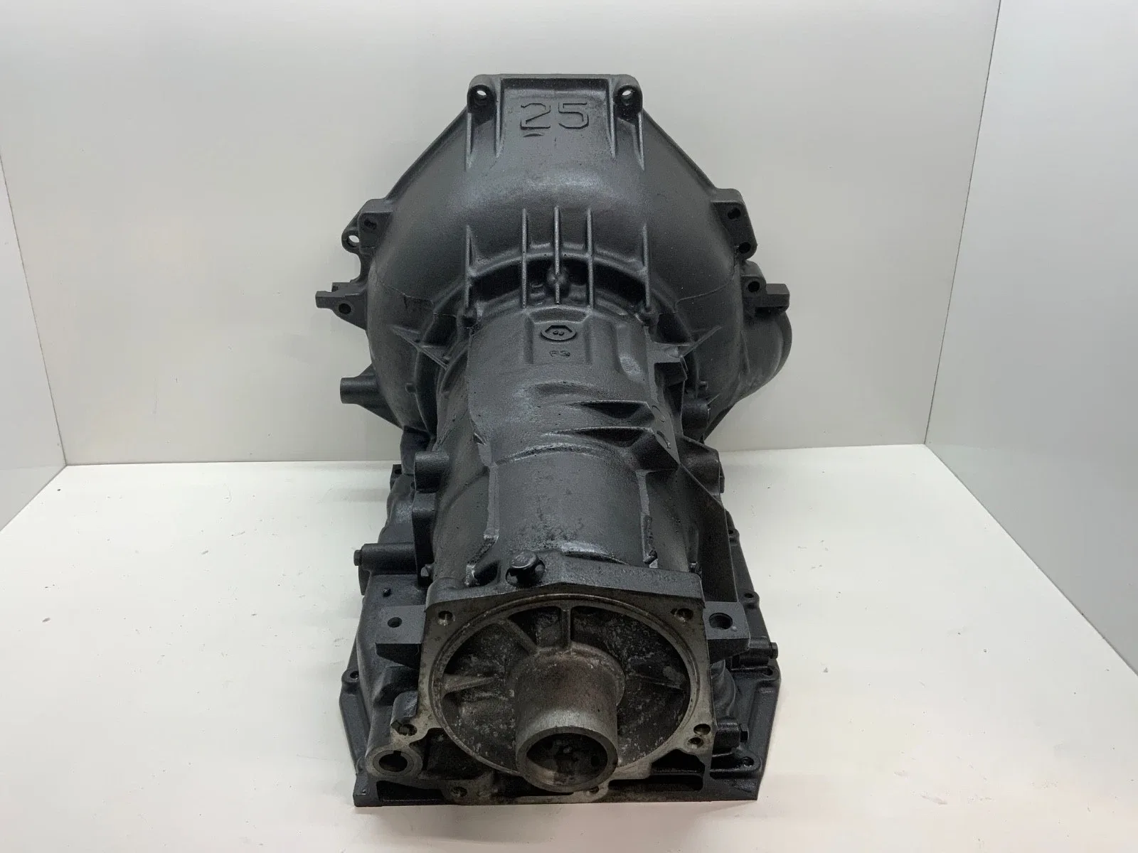 1986-1993 FORD AOD AUTOMATIC TRANSMISSION MAIN CASE RF-E9DP-7006-AA MUSTANG image 3