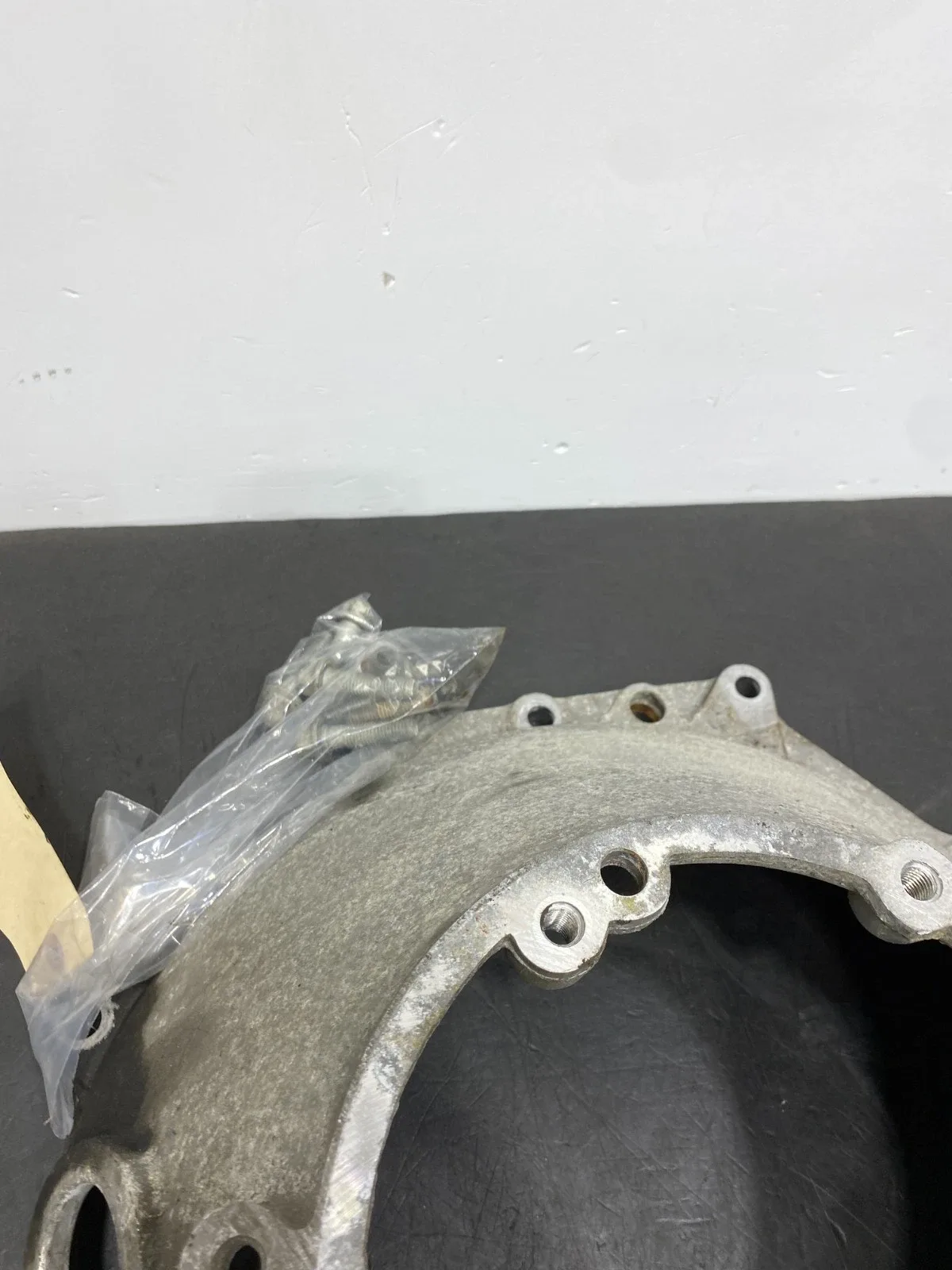 2006 CORVETTE C6 OEM BELL HOUSING ASSEMBLY USED image 3