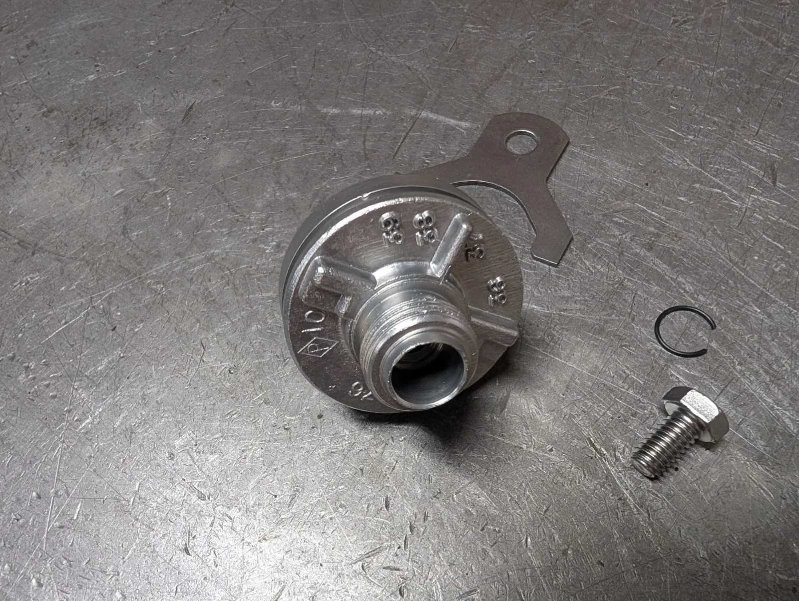th400 speedometer housing 36-39 tooth OEM original image 2