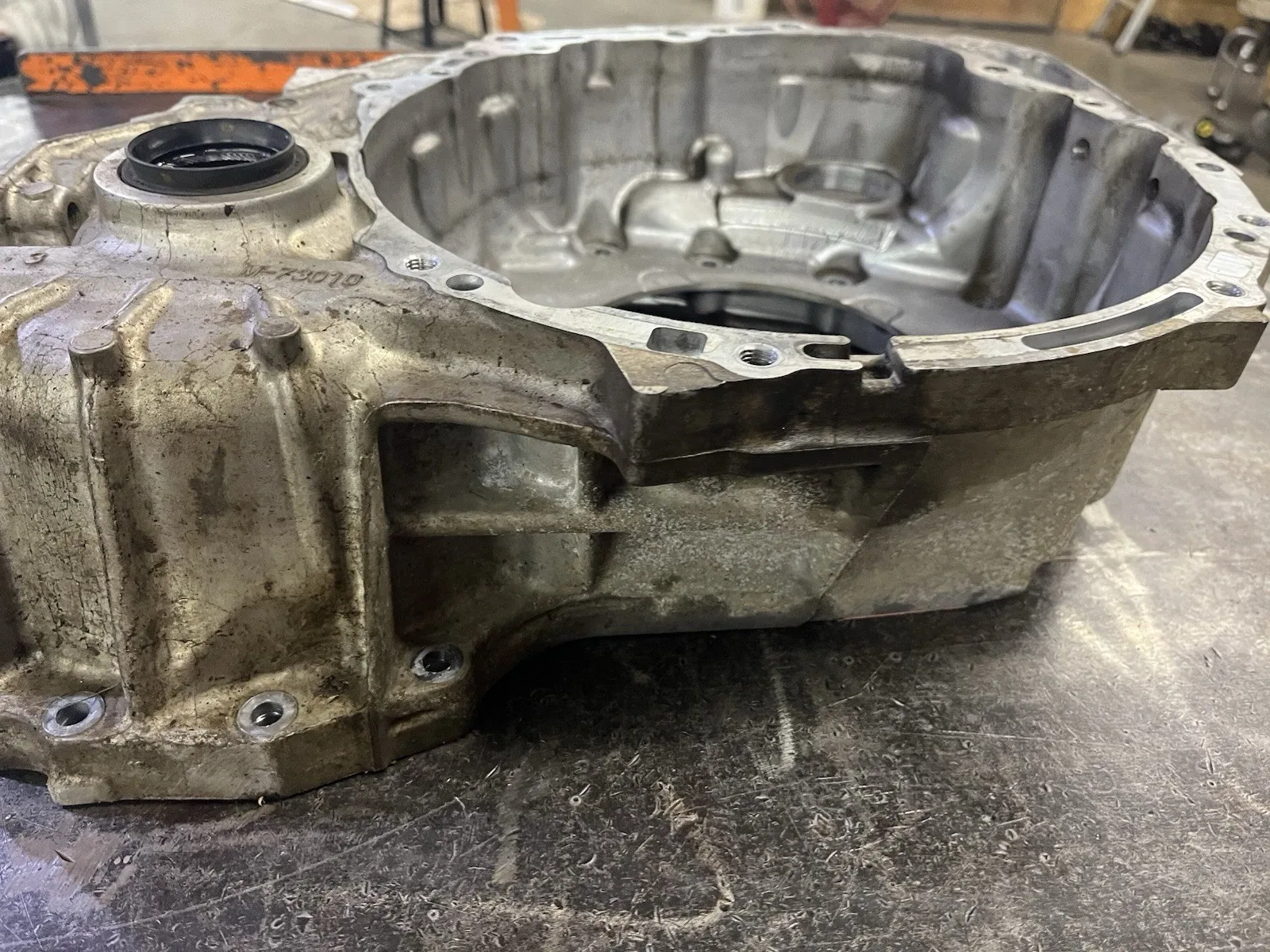 Toyota 2012 Camry U760E 2.5 Auto Transmission Case Bell Housing Automatic image 3