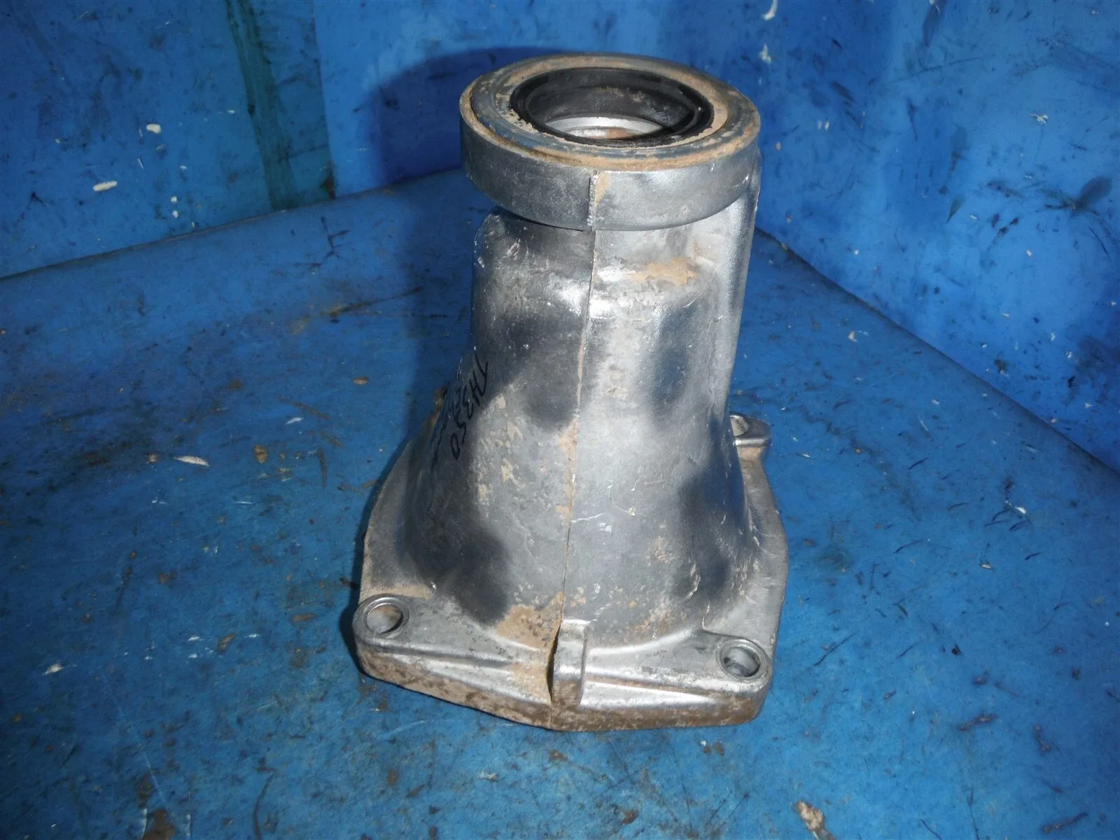 Th350, 350 GM Transmission Short 6" tail / extension housing w/ large speed hole image 4