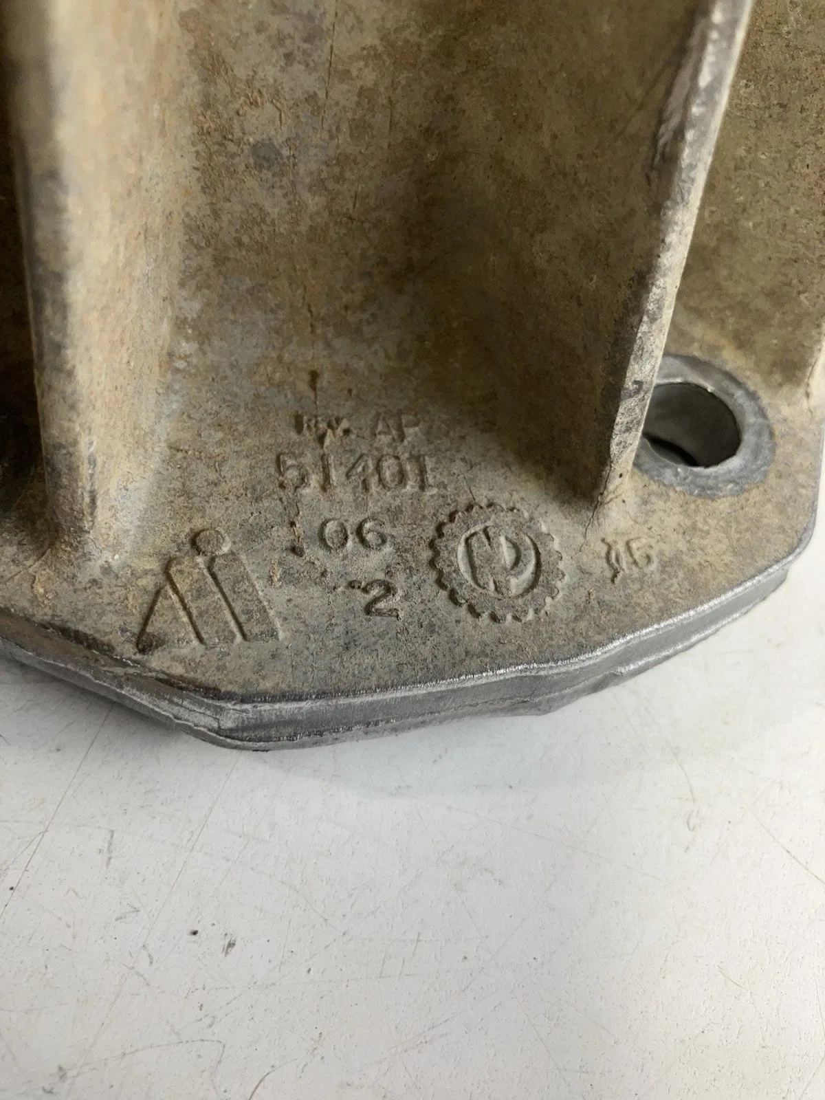 Dodge NP273D 273D Transfer Case Rear Output Tail Housing Slip Yoke Type # 51401 image 3