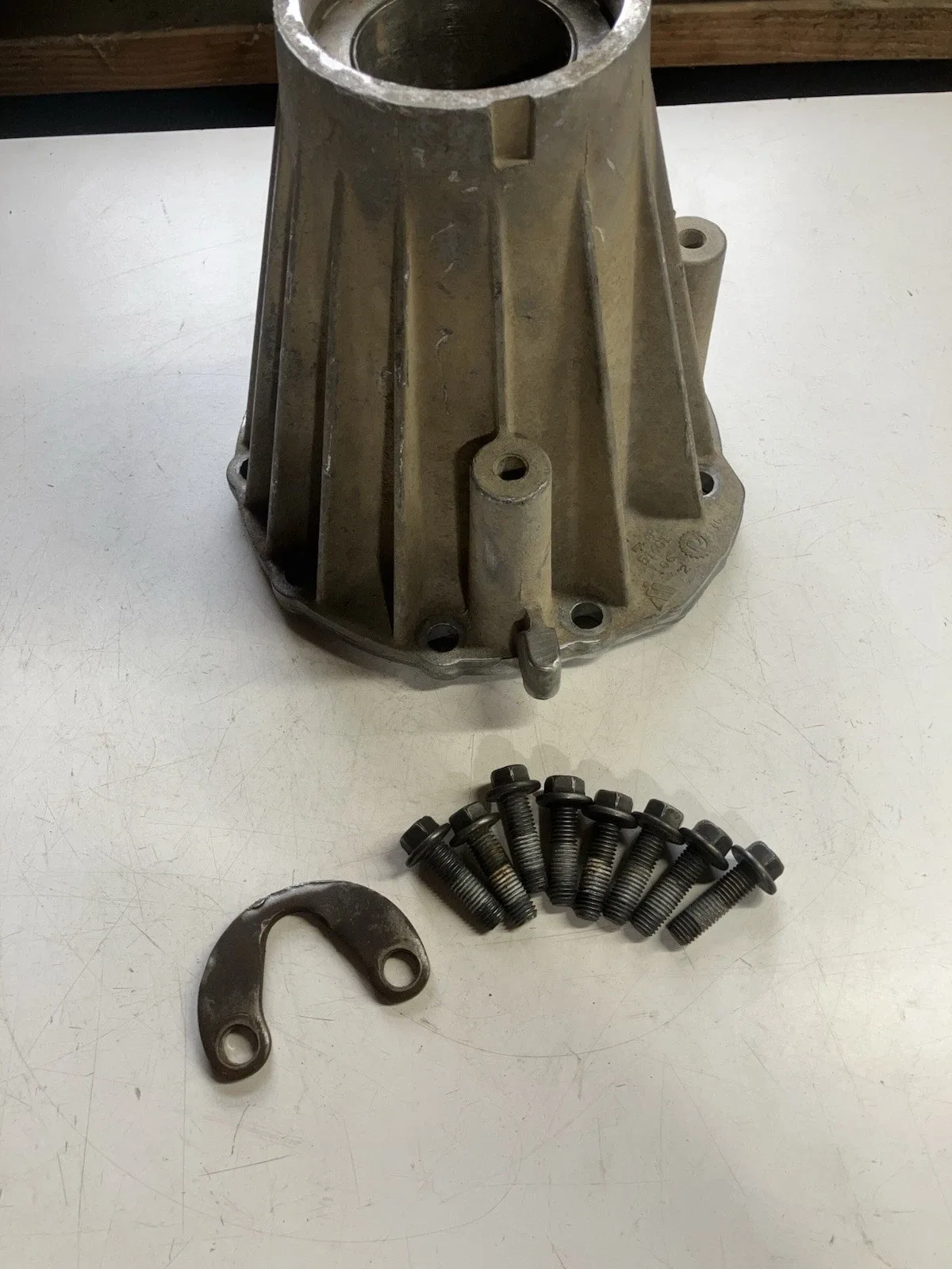 Dodge NP273D 273D Transfer Case Rear Output Tail Housing Slip Yoke Type # 51401