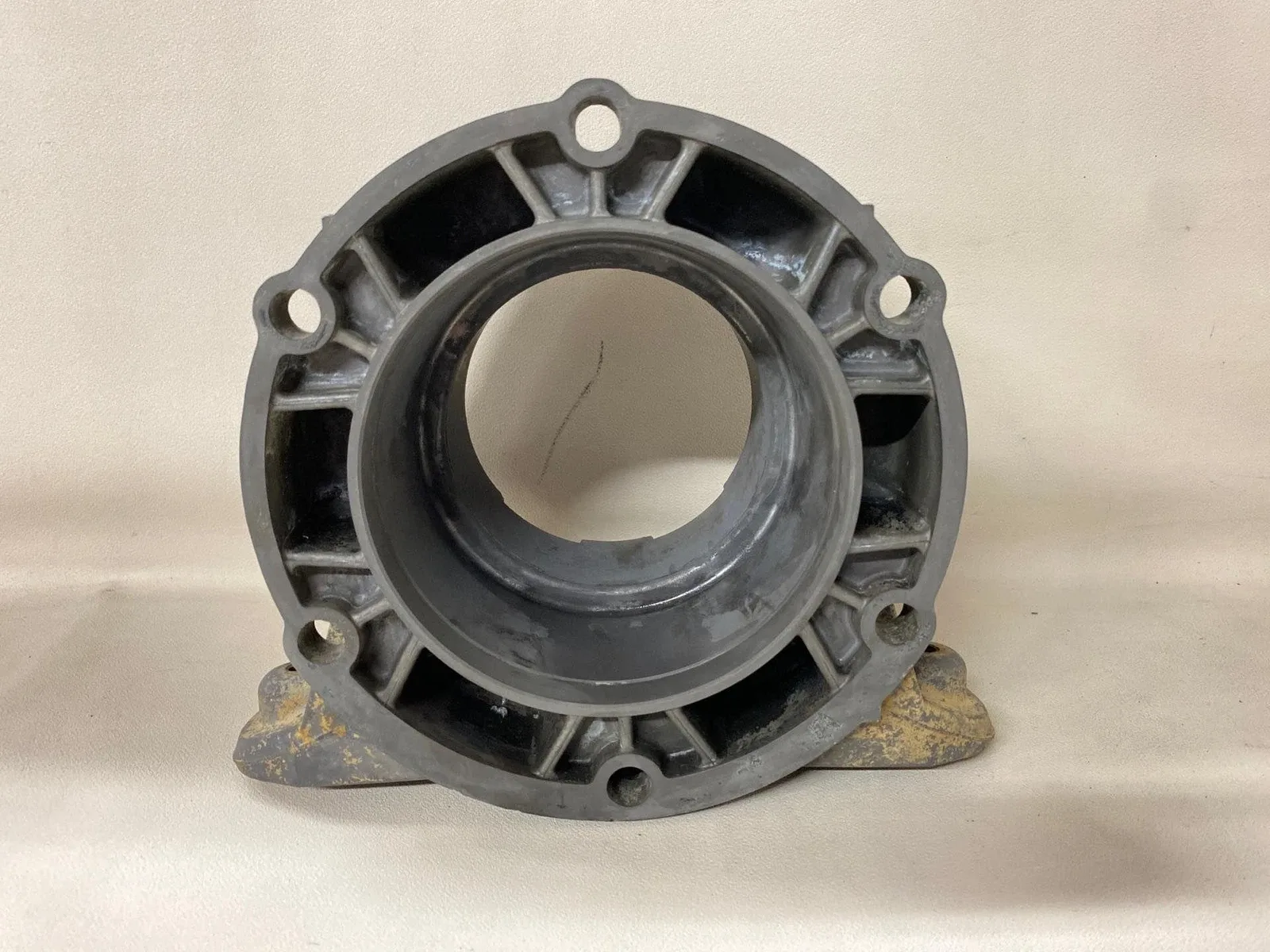 2007 Silverado 1500 Transfer Case Adapter Extension Housing 4L60E OEM 24235765 image 2