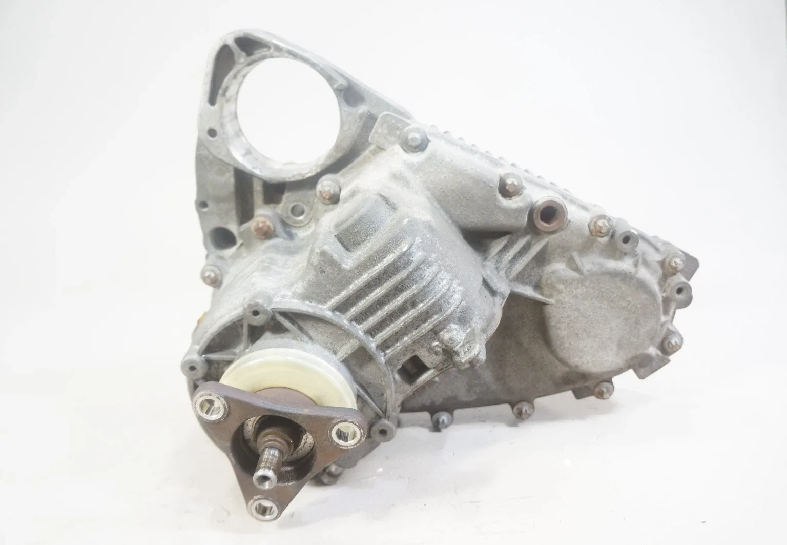 2007-2013 BMW X5 X6 E70 E71  Automatic Transmission Transfer Case Box Housing image 2