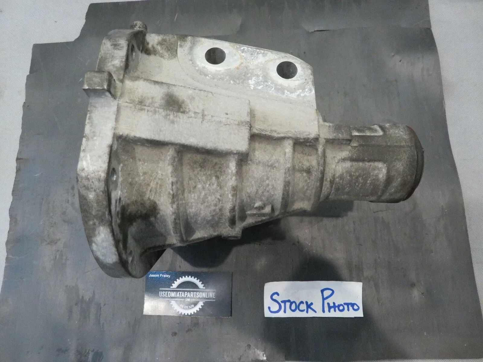 1990-1997 MAZDA MIATA AUTOMATIC TRANSMISSION TAIL END HOUSING