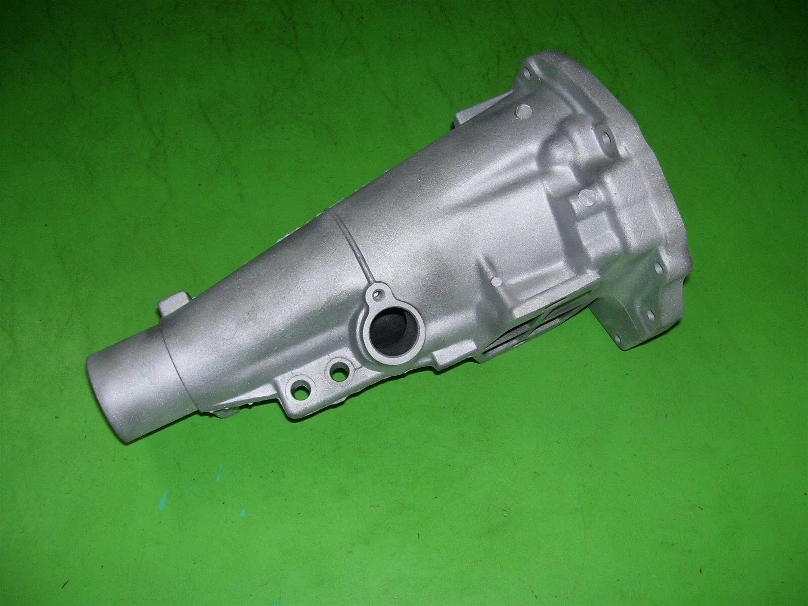 280Z 1980 Datsun 280ZX Fairlady AUTOMATIC TRANSMISSION Tail Housing Case 3N71B