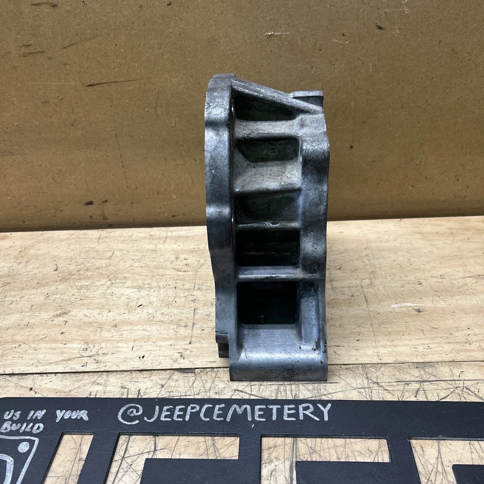 87-96 Jeep Cherokee XJ AW4 Transmission Tail Shaft Housing Transfer Case Adapter image 4