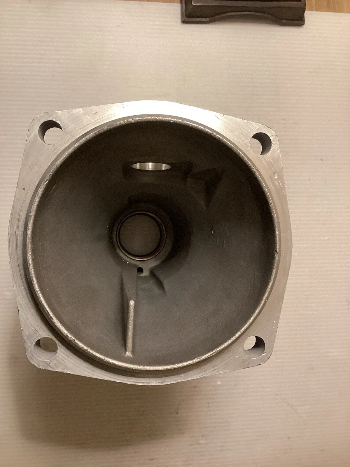 4L60E Tail Housing & Speed Sensor image 4