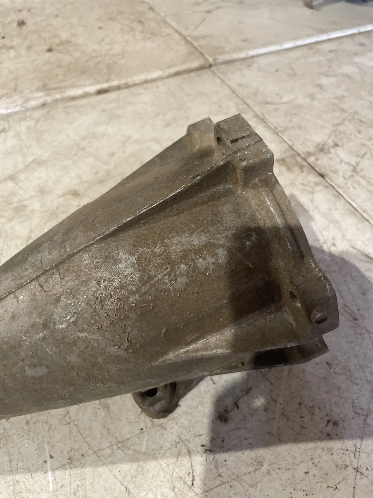 65-67 Camaro Nova Chevelle Transmission Tail Housing GM 3987988 image 2
