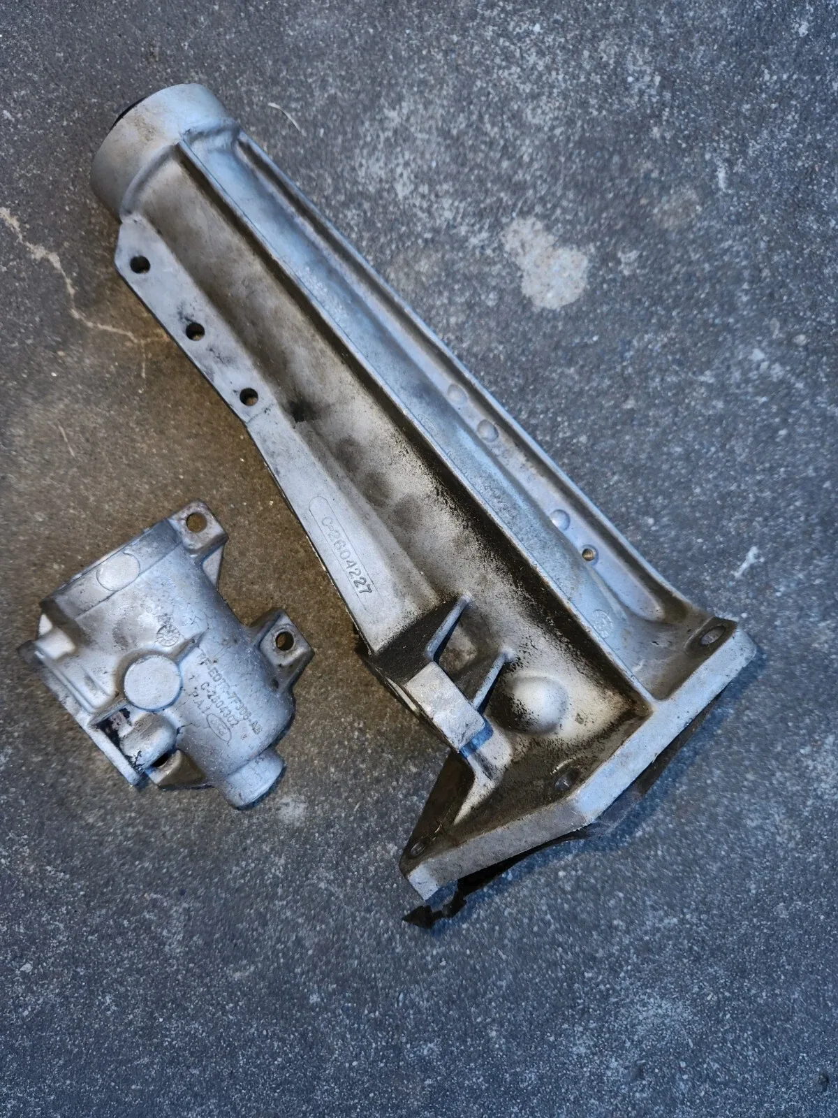 Ford Aluminium Transmission Tail Housing  C 12604227