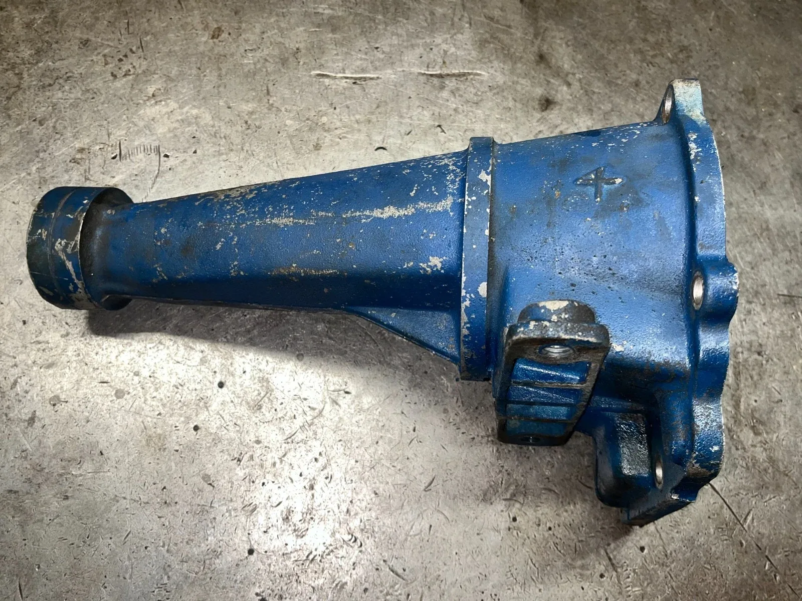 Ford C4 transmission tail housing C6DP image 2