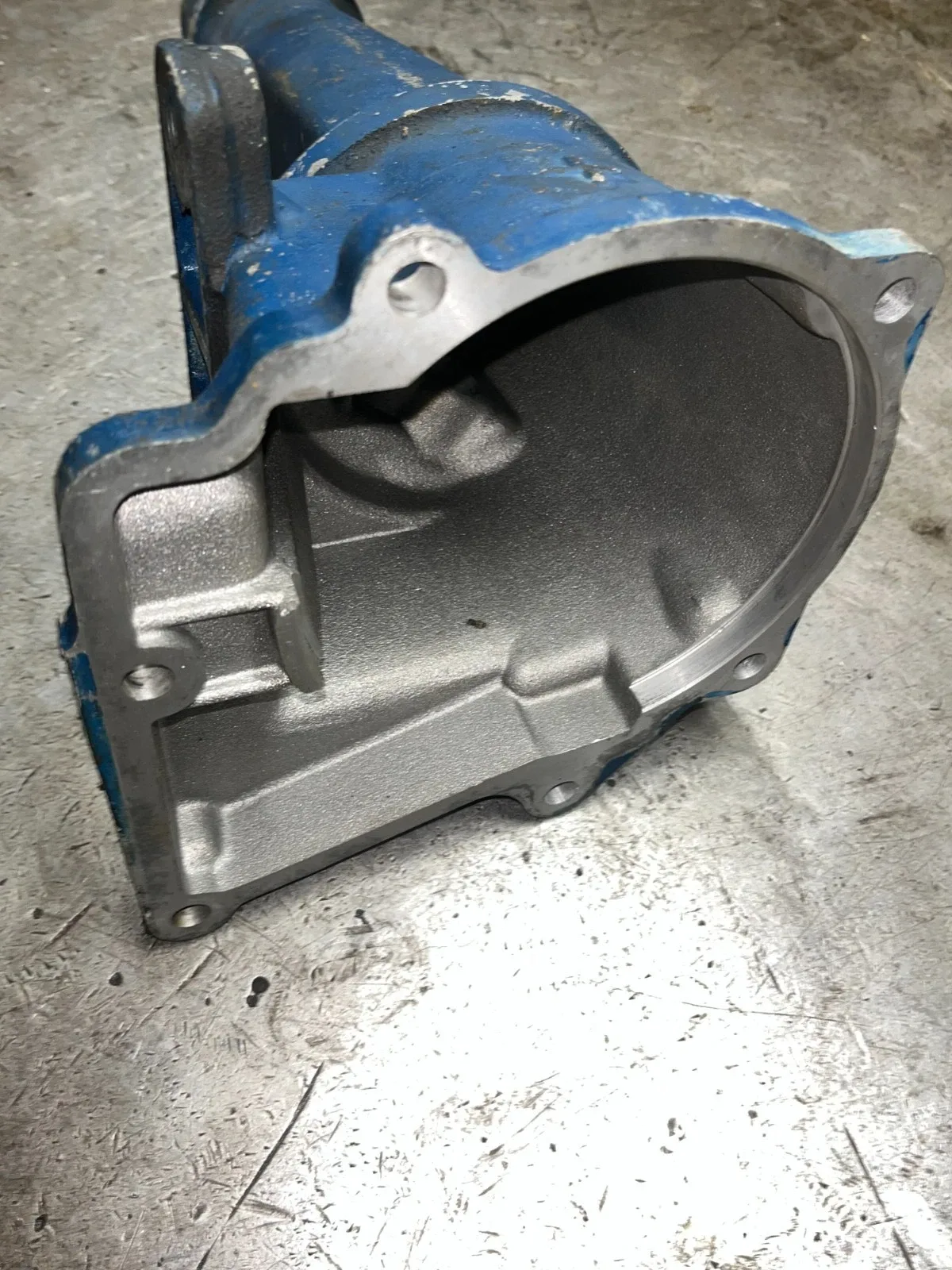 Ford C4 transmission tail housing C6DP image 4