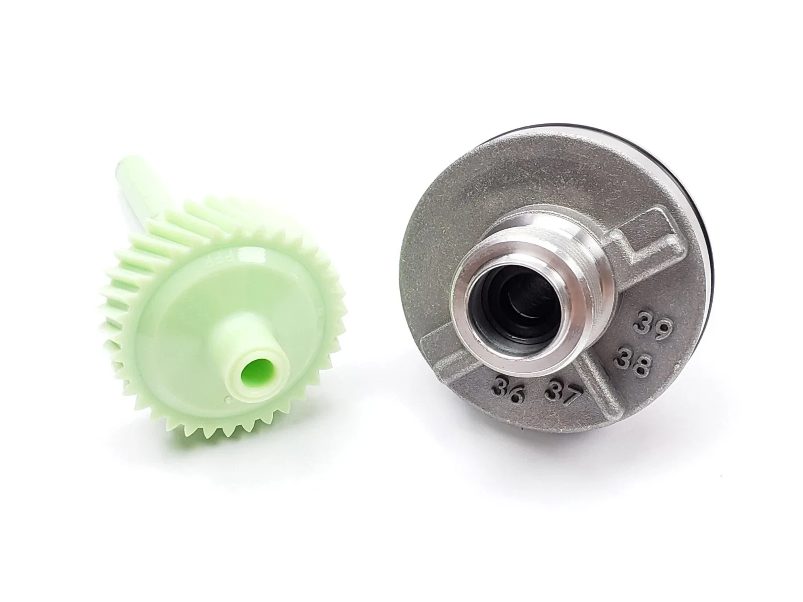 GM TH350 BOP Transmission 34 Tooth Driven Speedometer Gear & 34-39 Housing