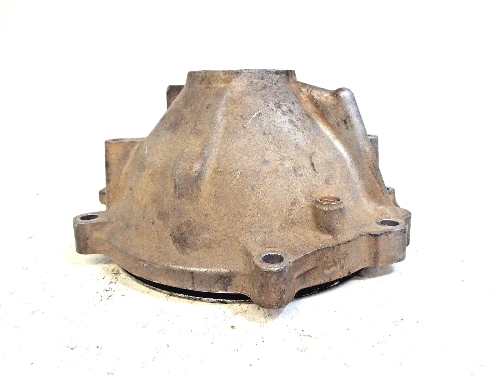 .good used transmission housing stamped 302067 image 2