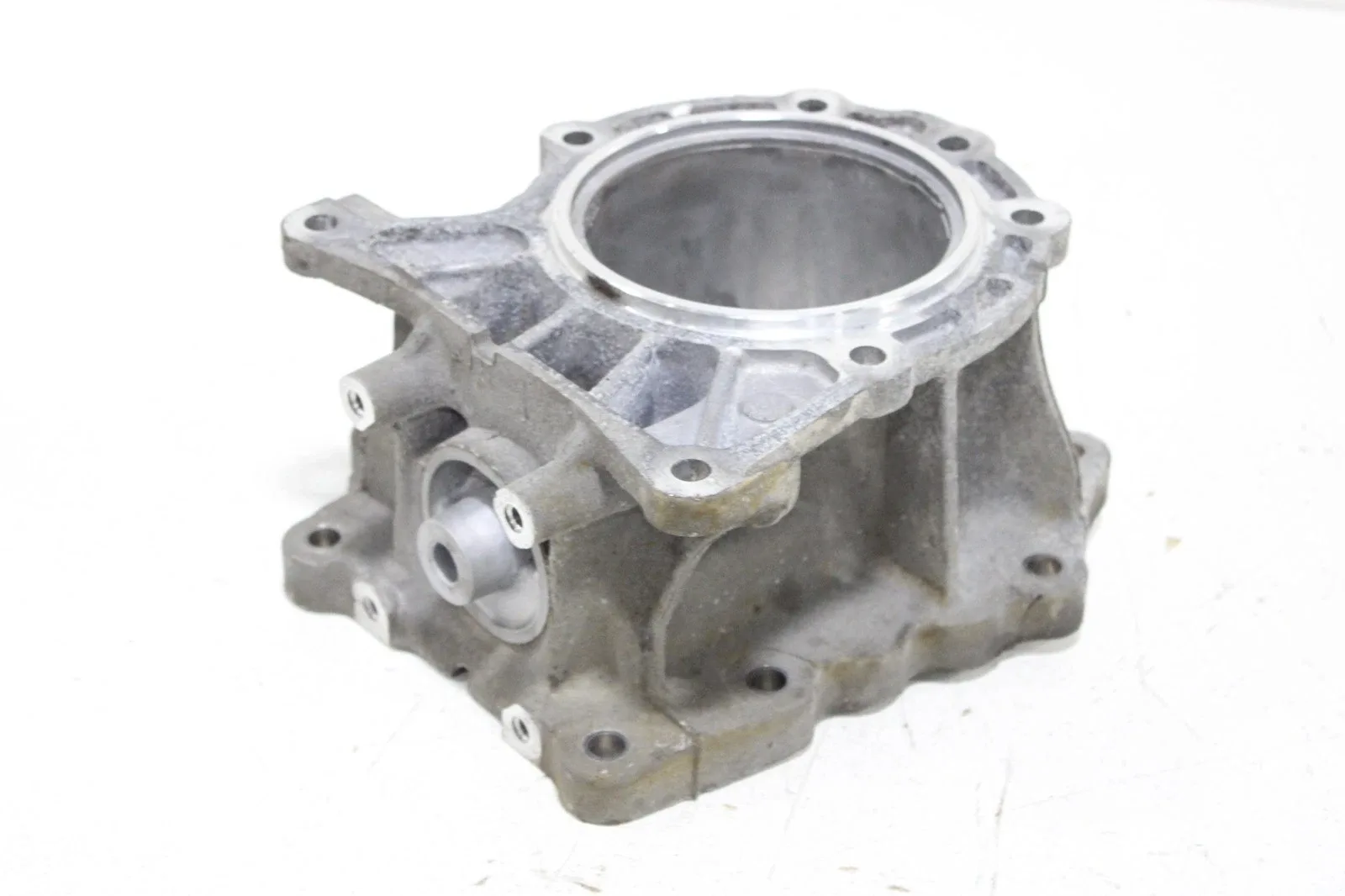 2014-2021 JEEP GRAND CHEROKEE 3.6L 4WD TRANSMISSION EXTENSION HOUSING OEM image 3