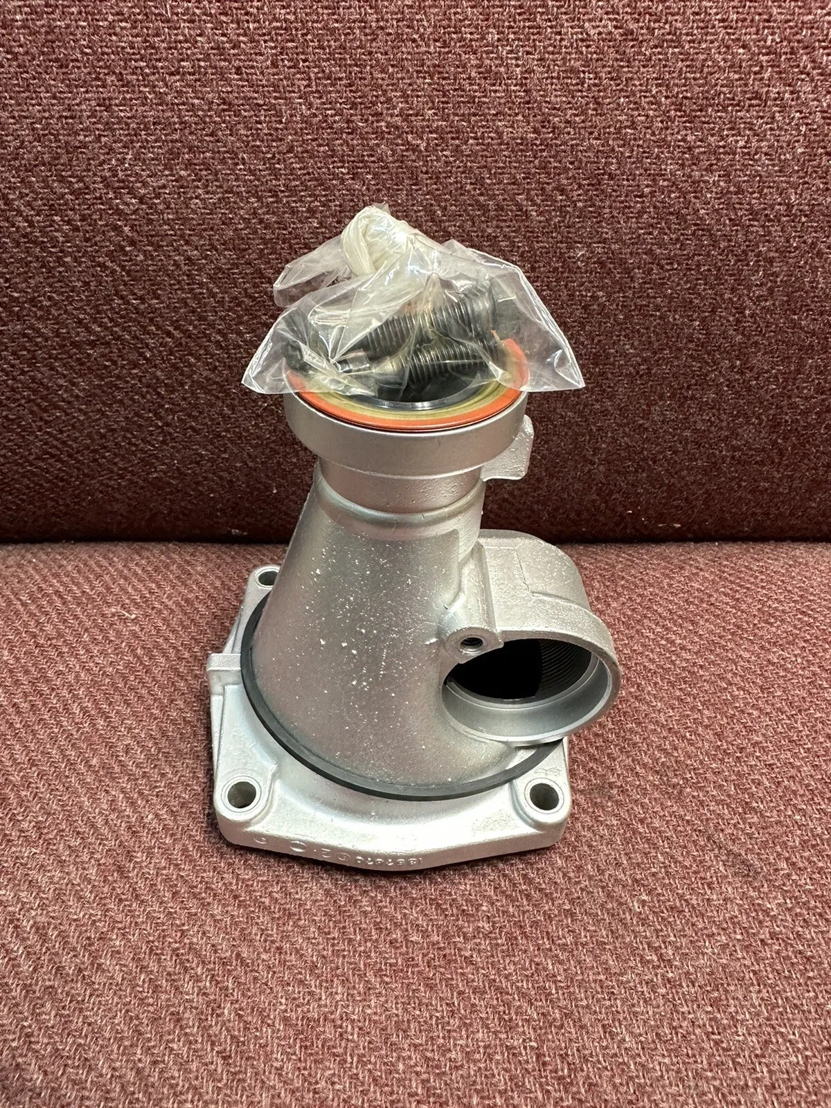 ST-300 SUPER TURBINE 300 JETAWAY TRANS TAIL HOUSING CASTING 1357670 NEW SEAL