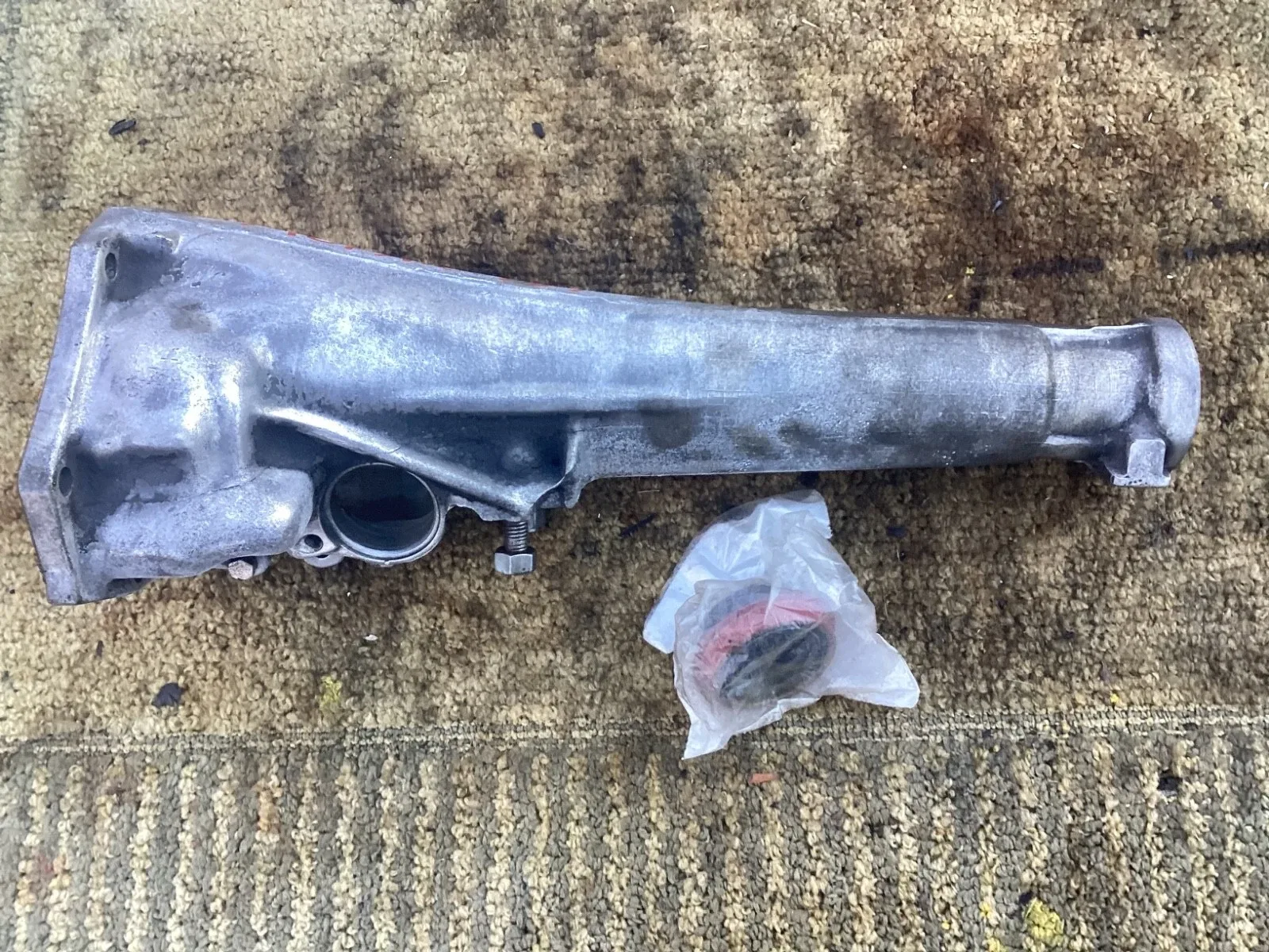 Used Mopar 727    Automatic Transmission Tail Housing    Tail Extension  4028191 image 2