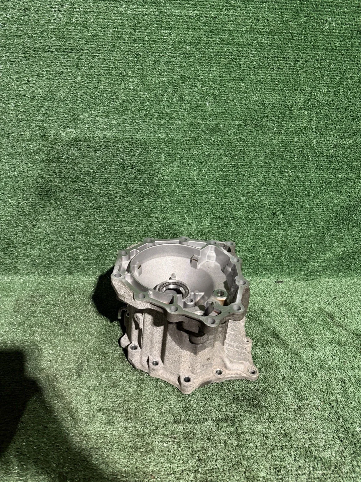 2019-2020 INFINITI Q50 3.0L AWD AUTOMATIC TRANSMISSION BELL HOUSING OEM image 3