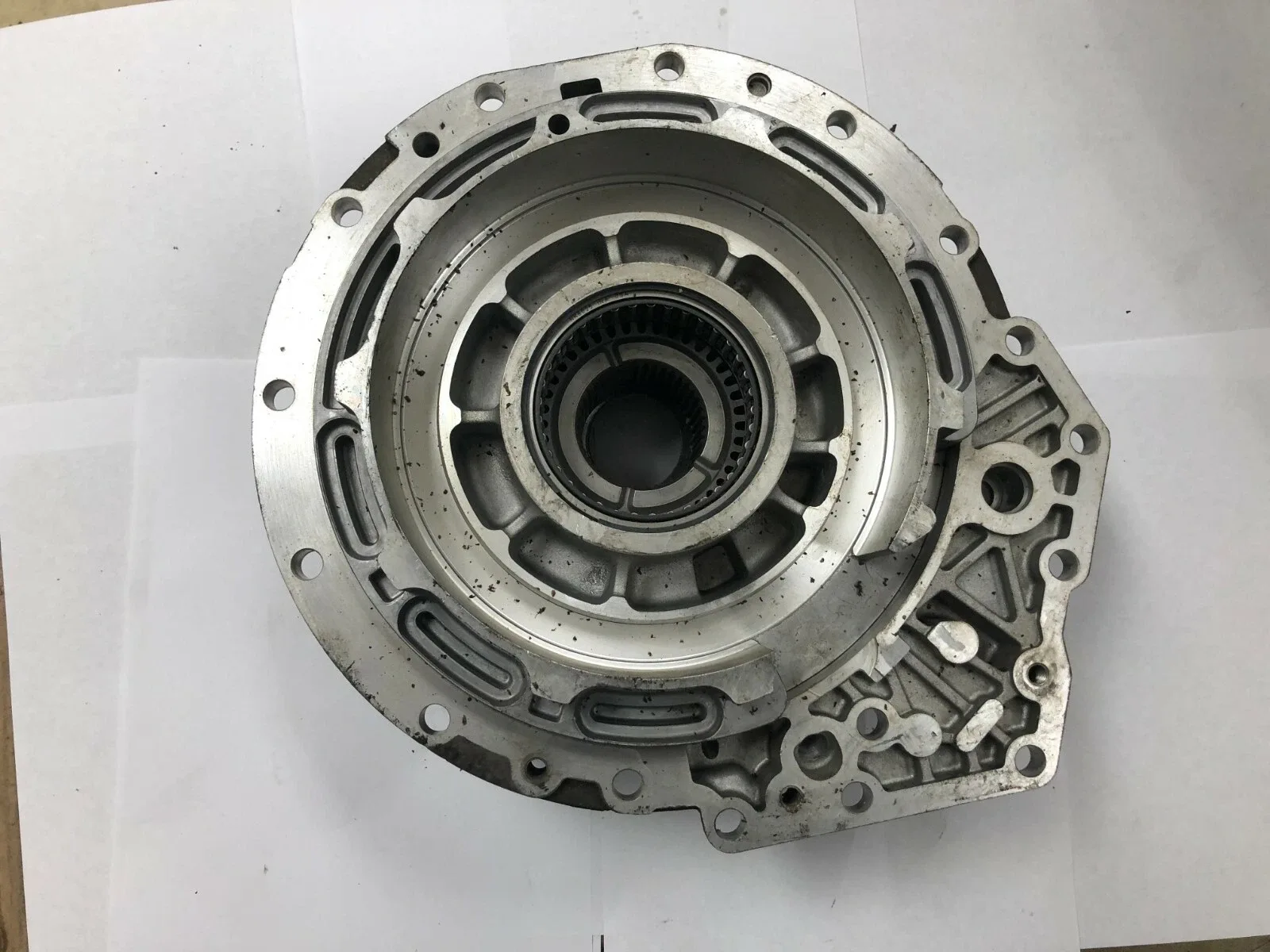 ALLISON 1000/2000 2WD TAIL HOUSING #29536309 SLIP ON YOLK image 2