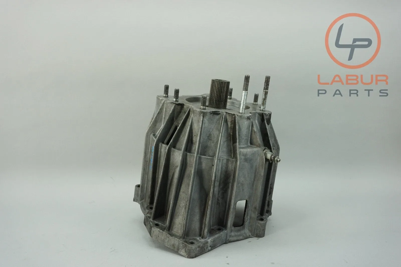 M139 05-07 Maserati Quattroporte Transmission Clutch Housing Z7072 image 3
