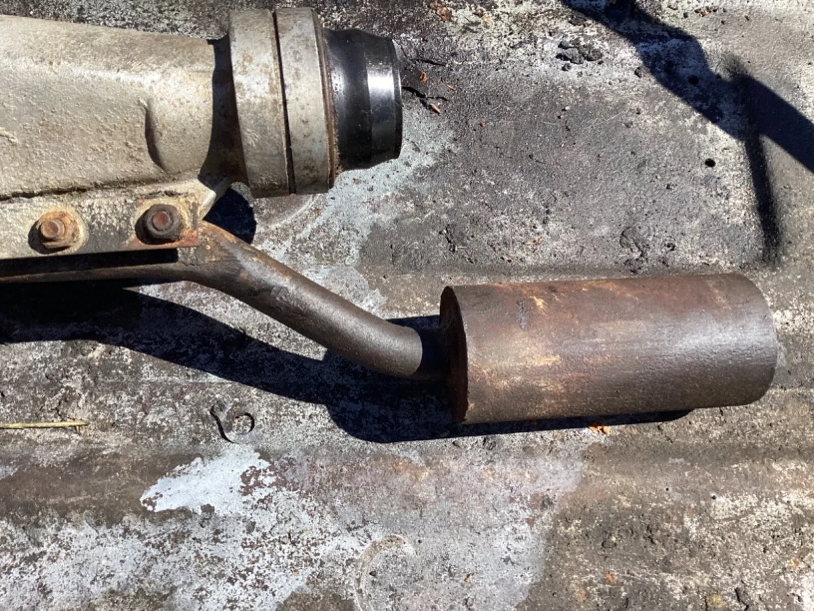 Ford C4 Auto OEM Used Tail Housing Tail Extension   WITH DAMPENER  Free Shipping image 2