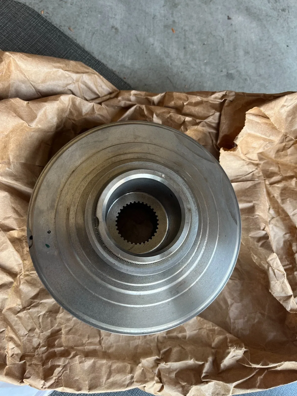HMMWV 4L80E Direct Clutch Transmission HOUSING 5743388  2520-01-411-2749